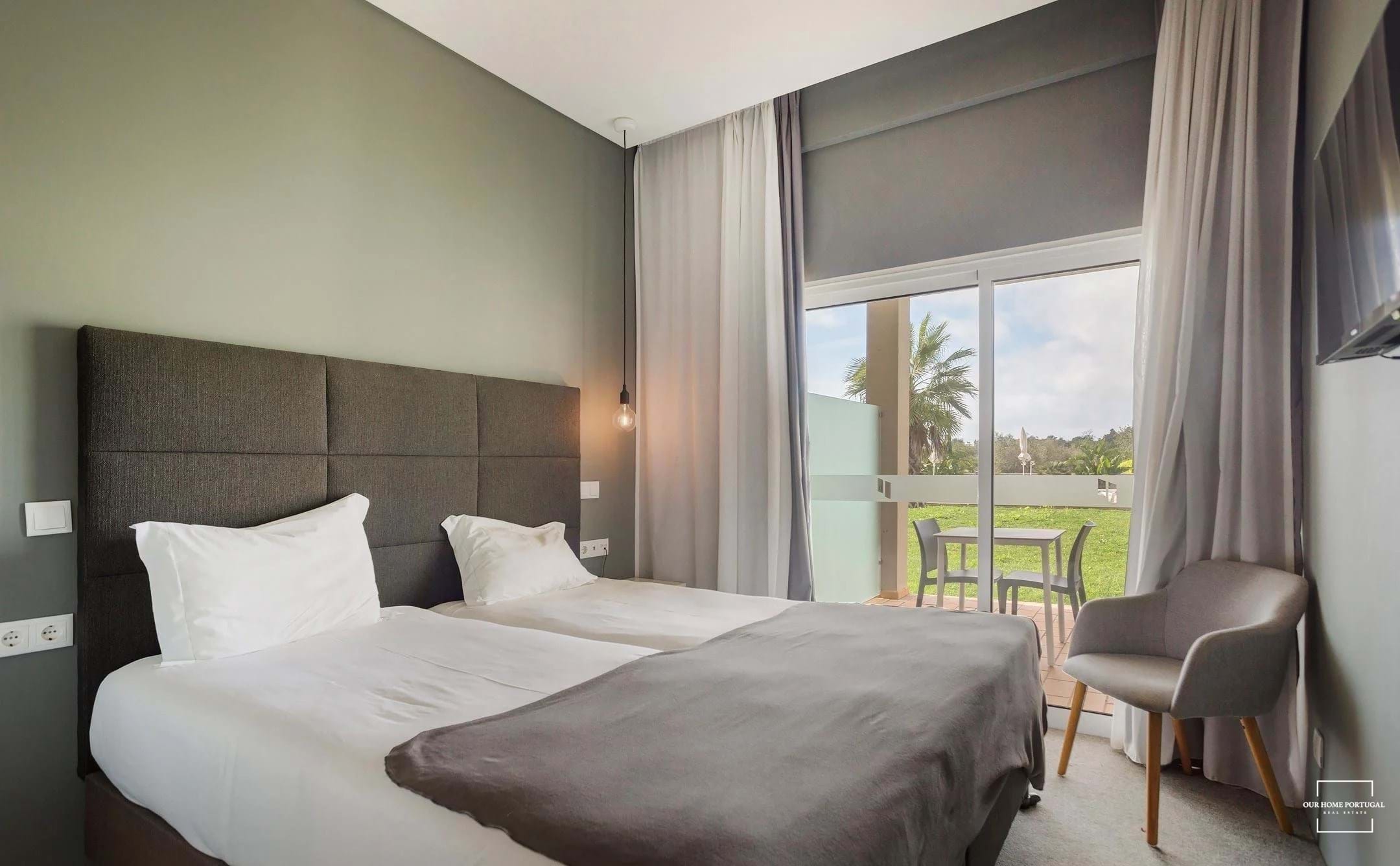 1 Bed, 1 Bath, ApartmentFor Sale, Carvoeiro, Lagoa, Faro, 8400-526