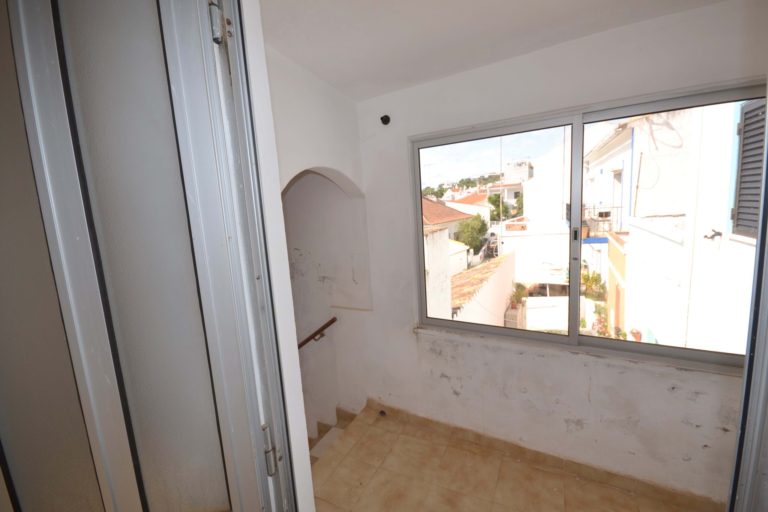 3 Bed, 1 Bath, HouseFor Sale, Loulé, Faro, 8100-012