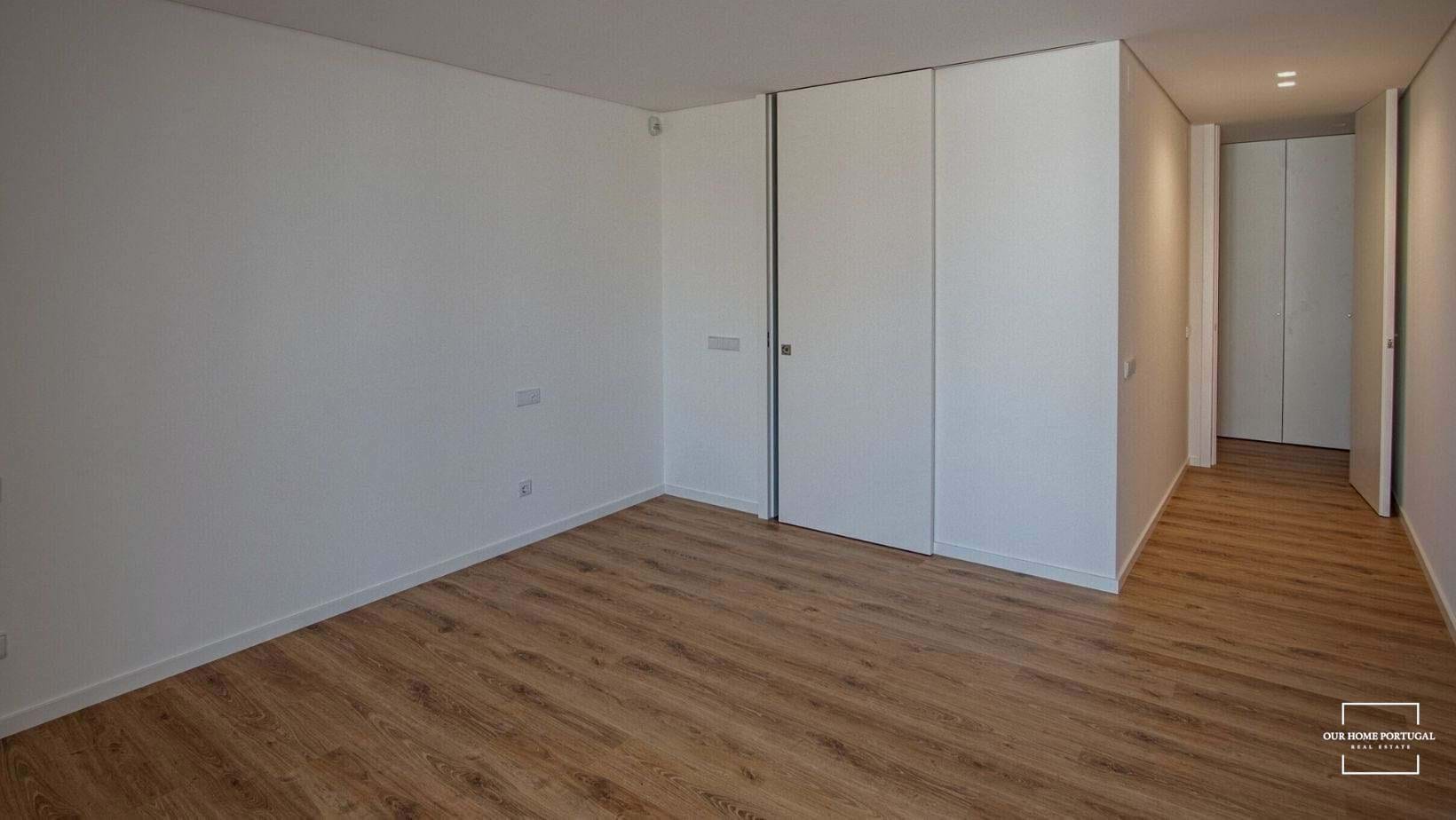 2 Bed, 3 Bath, ApartmentFor Sale, Olhão, Faro, 8700-408