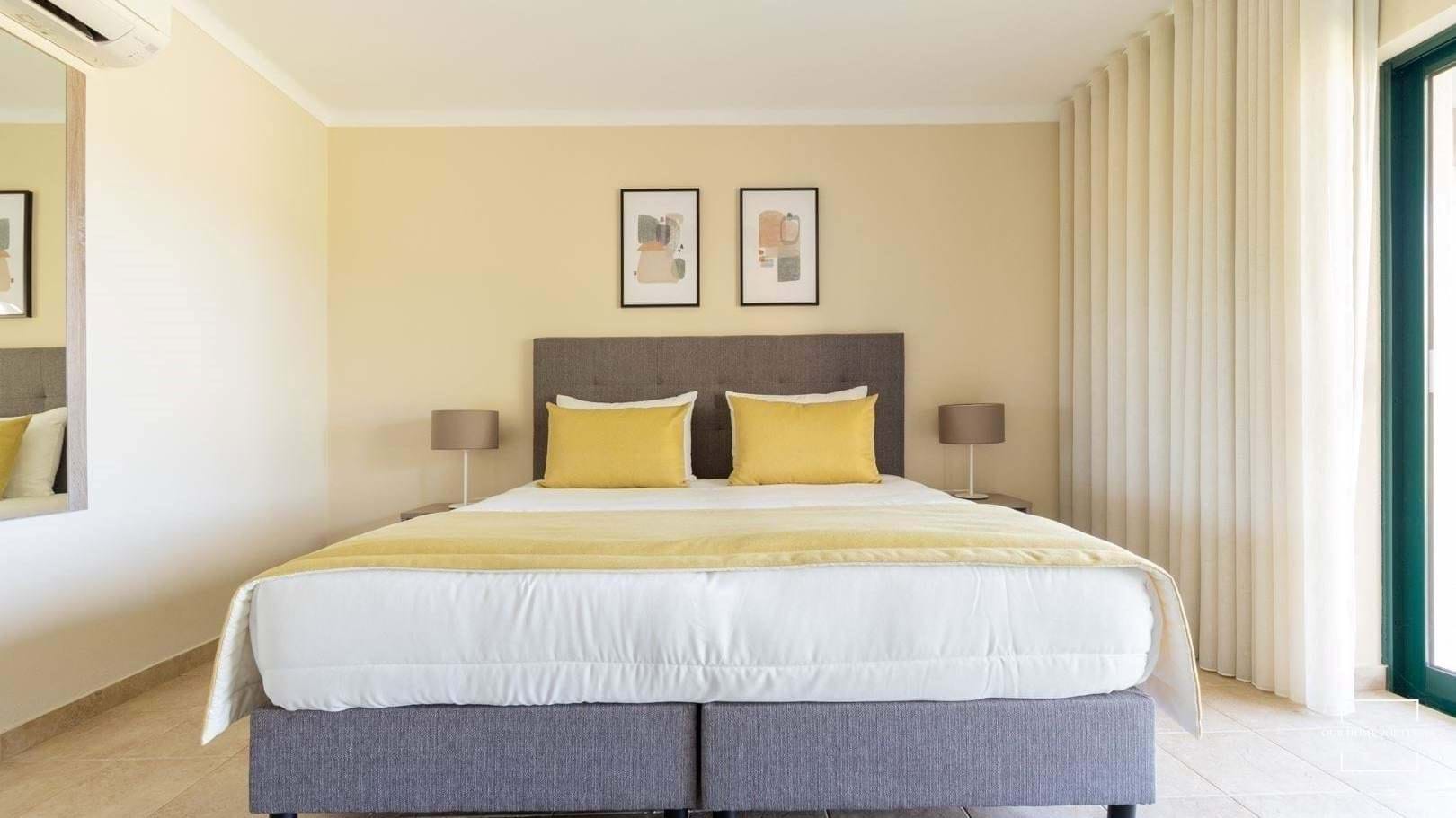 1 Bed, 2 Bath, ApartmentFor Sale, Lagoa, Faro, 8400-121