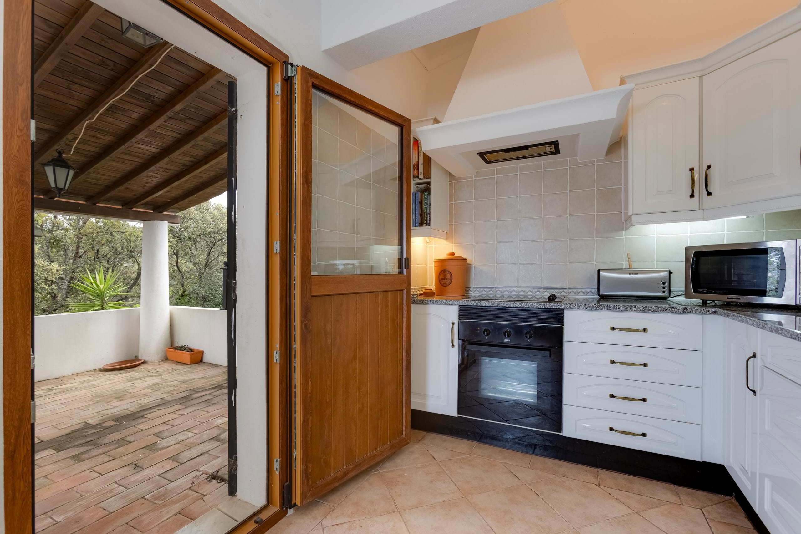 4 Bed, 3 Bath, HouseFor Sale, Faro, Faro, 8005-488