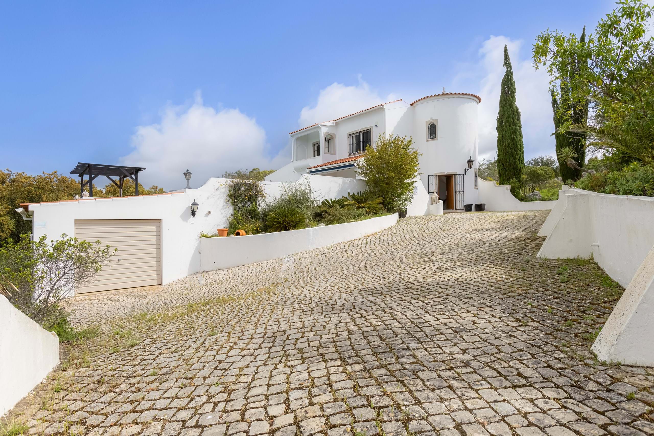 4 Bed, 3 Bath, HouseFor Sale, Faro, Faro, 8005-488