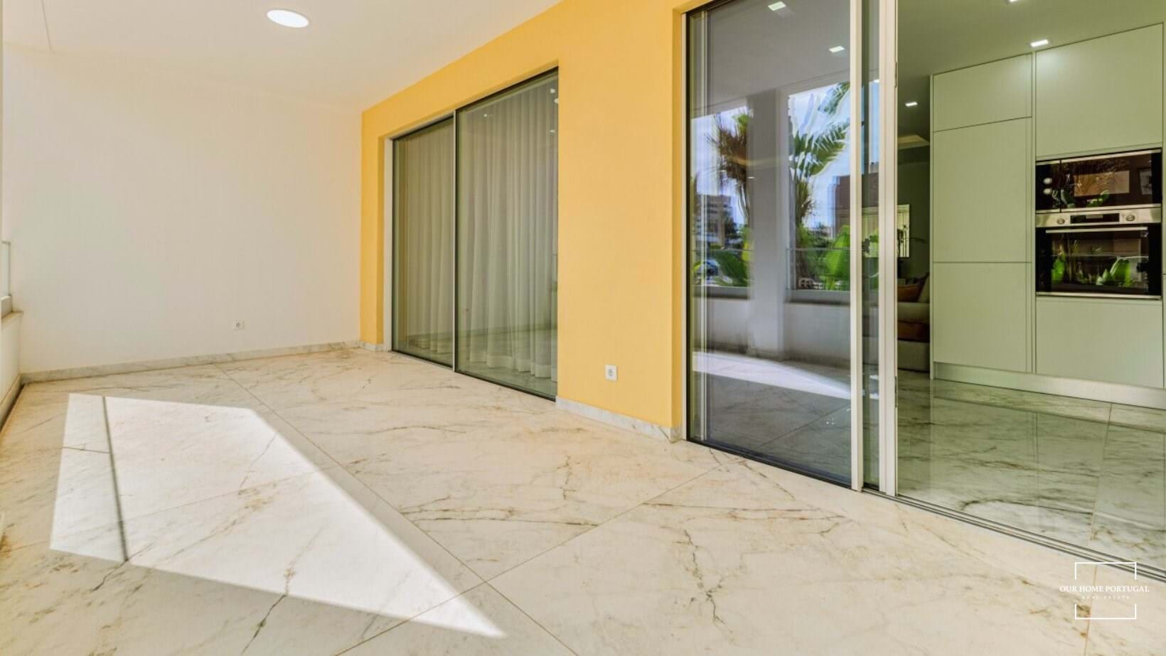 2 Bed, 2 Bath, ApartmentFor Sale, Lagos, Faro, 8600-700