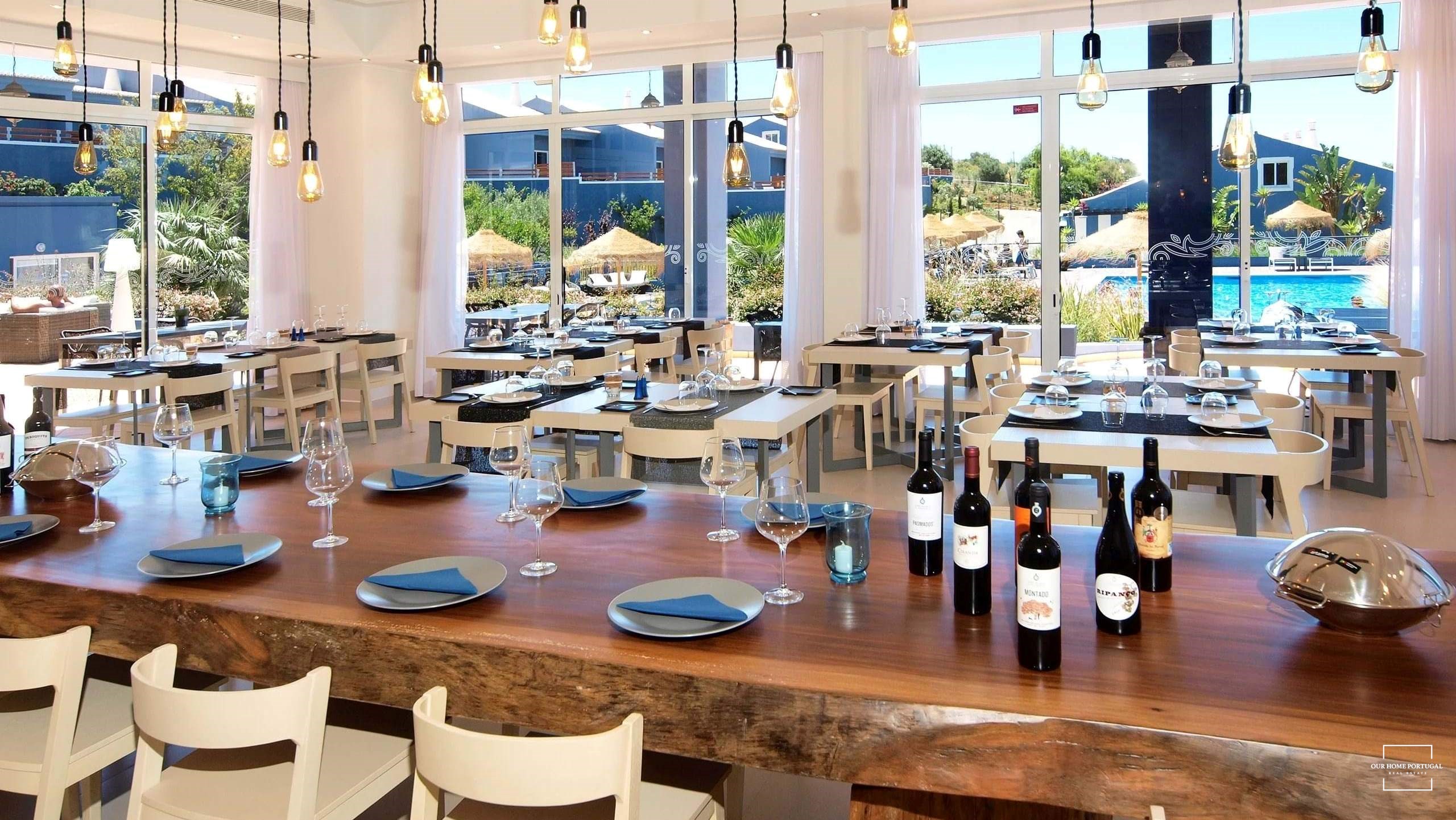 2 Bed, 1 Bath, HouseFor Sale, Lagos, Faro