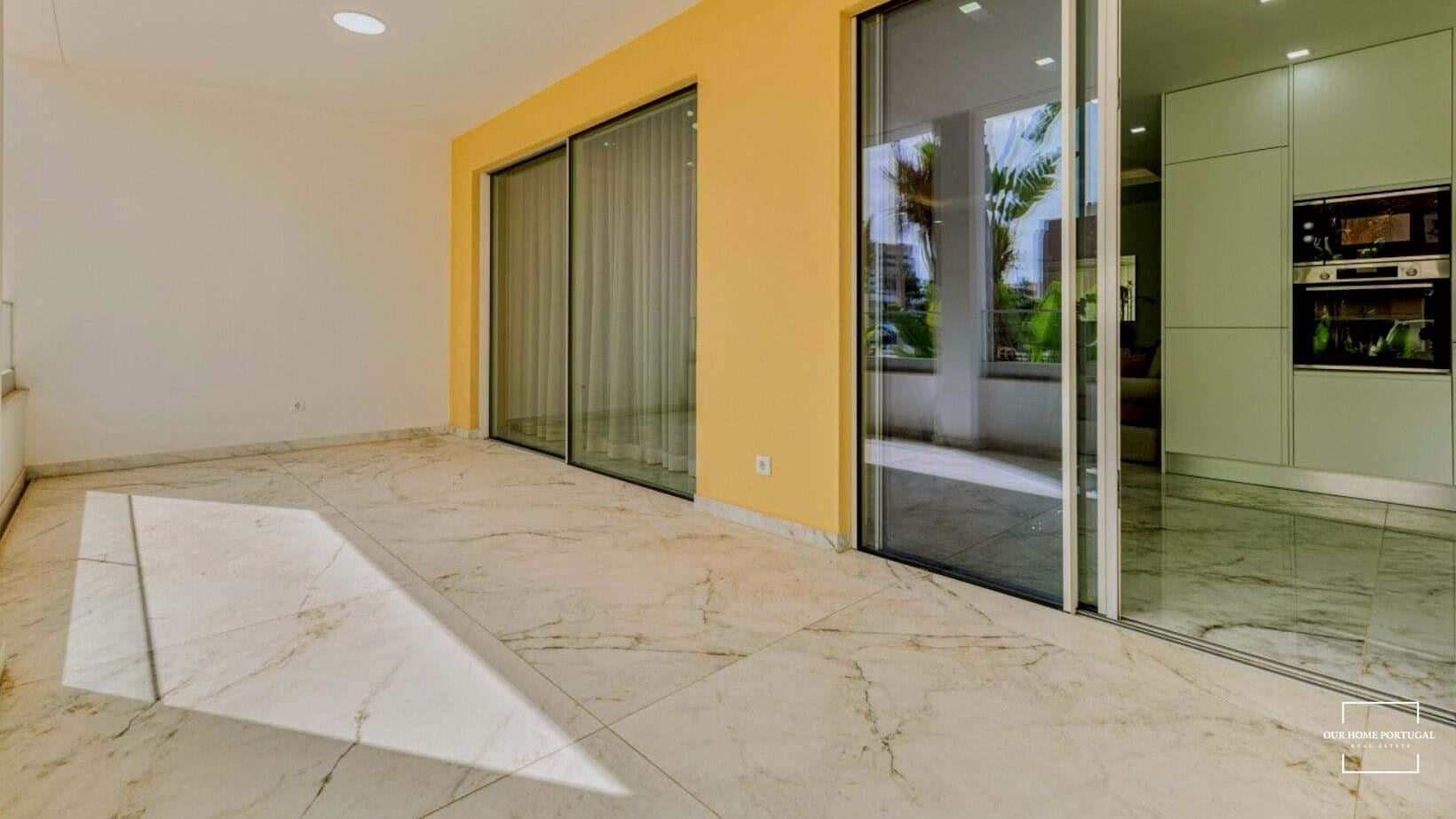 2 Bed, 2 Bath, ApartmentFor Sale, Lagos, Faro, 8600-600