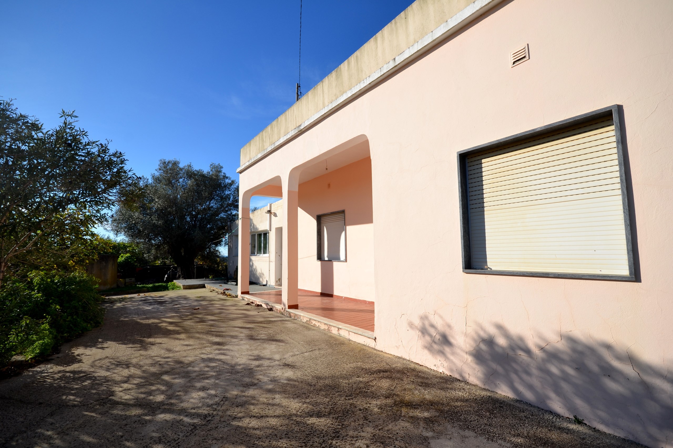 4 Bed, 2 Bath, HouseFor Sale, Loulé, Faro, 8100-289