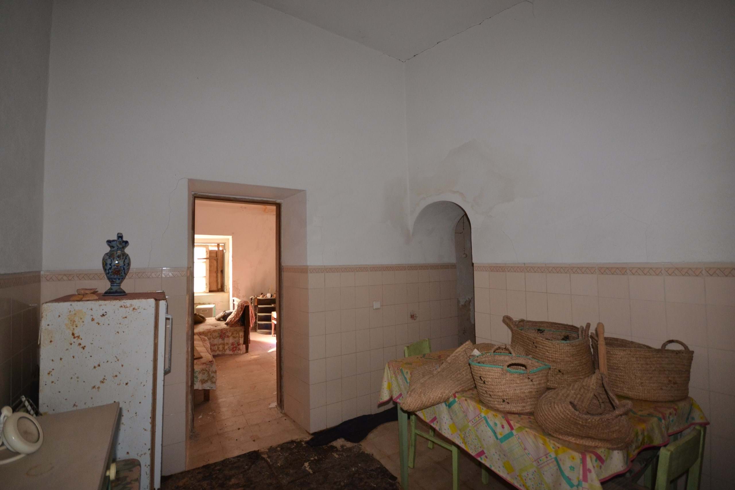 3 Bed, 1 Bath, HouseFor Sale, Loulé, Faro, 8100-289