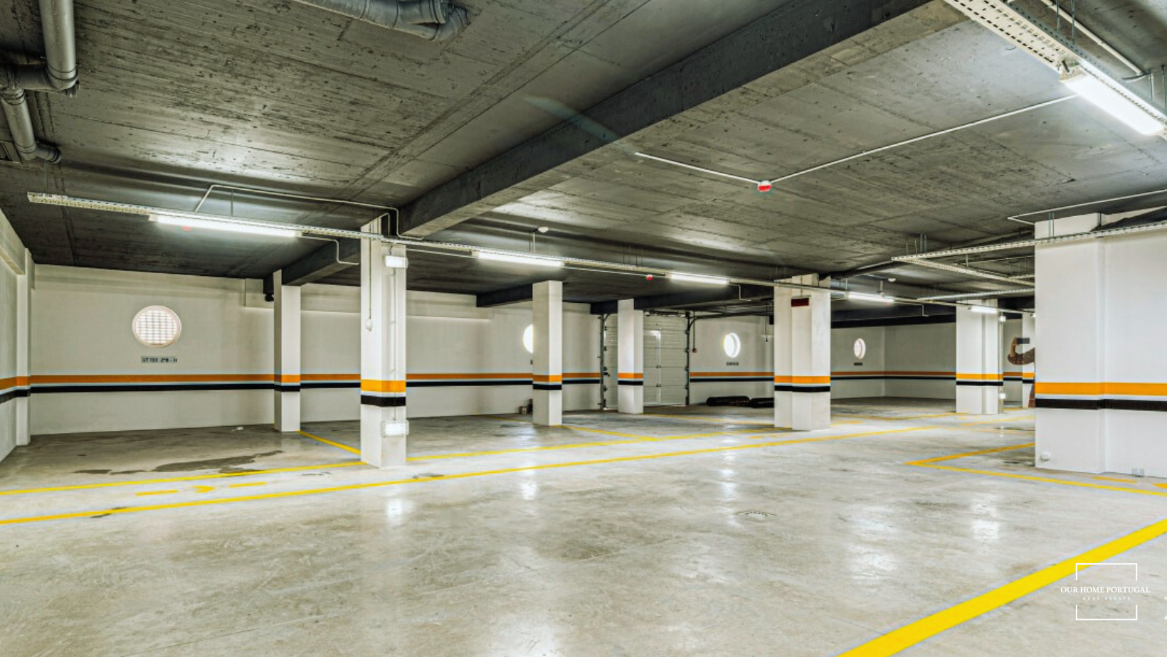 4 Bed, 3 Bath, ApartmentFor Sale, Lagos, Faro, 8600-500