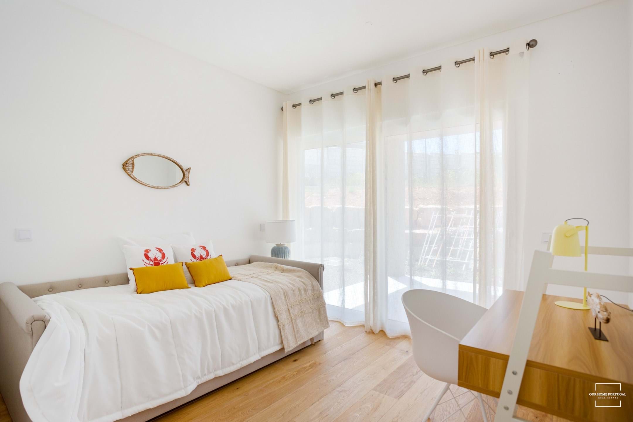3 Bed, 2 Bath, ApartmentFor Sale, Lagoa, Faro, 8400-561