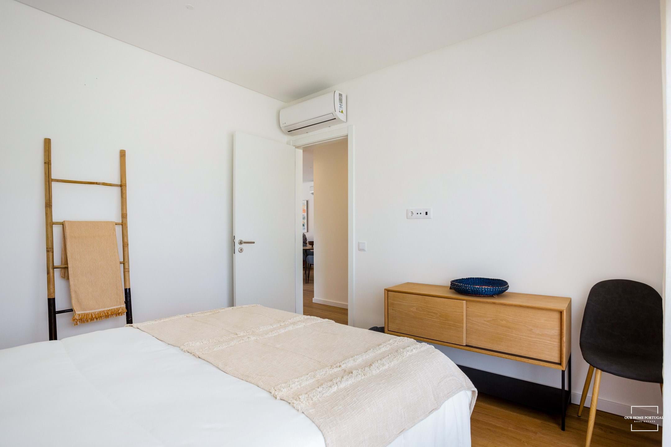 3 Bed, 2 Bath, ApartmentFor Sale, Lagoa, Faro, 8400-561