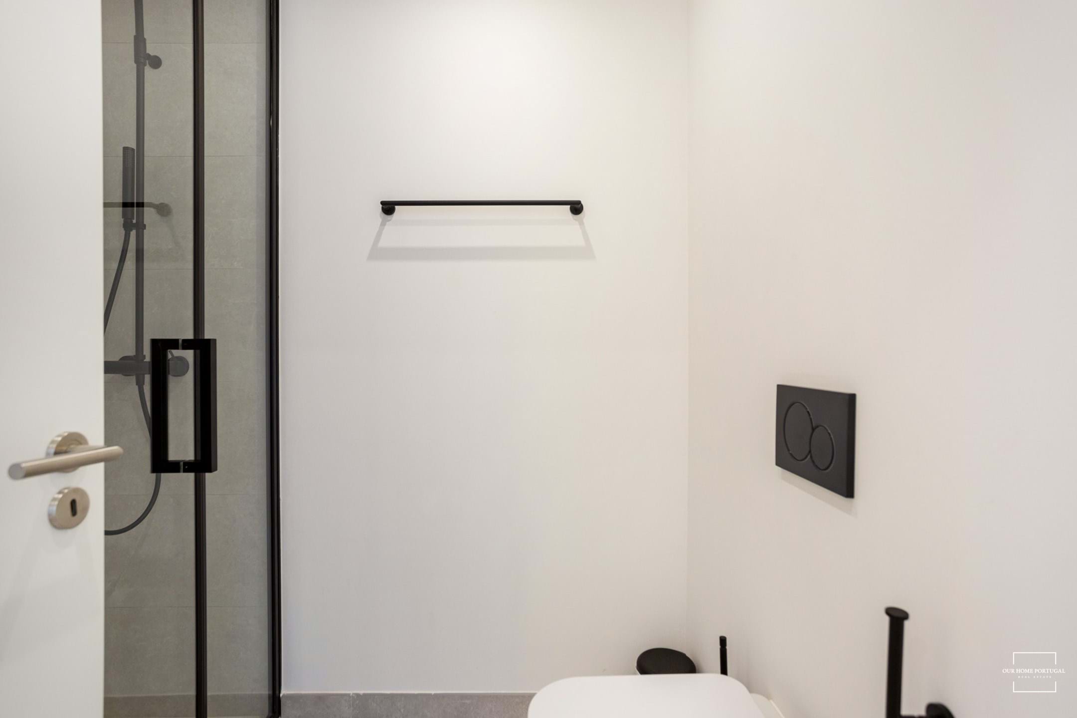 3 Bed, 2 Bath, ApartmentFor Sale, Lagoa, Faro, 8400-561