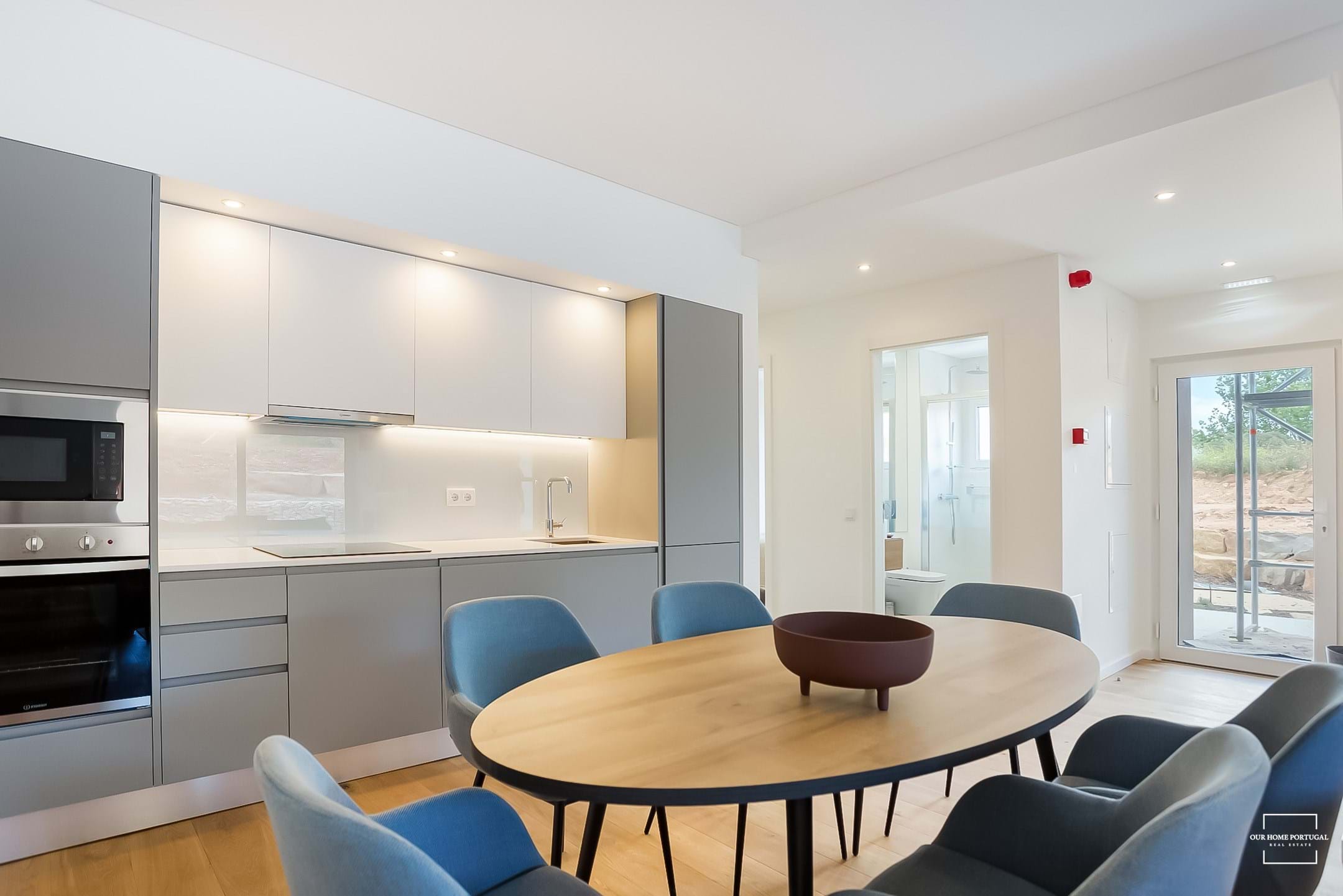 3 Bed, 2 Bath, ApartmentFor Sale, Lagoa, Faro, 8400-561