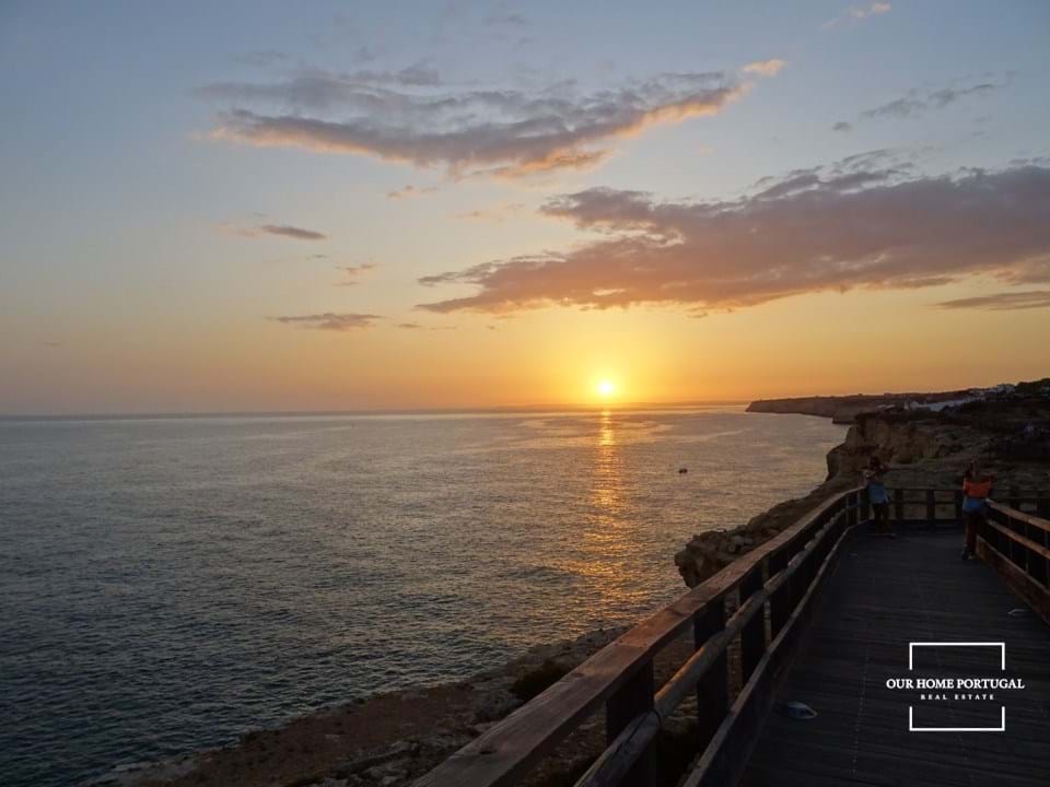 2 Bed, 2 Bath, ApartmentFor Sale, Carvoeiro, Lagoa, Faro, 8400-550