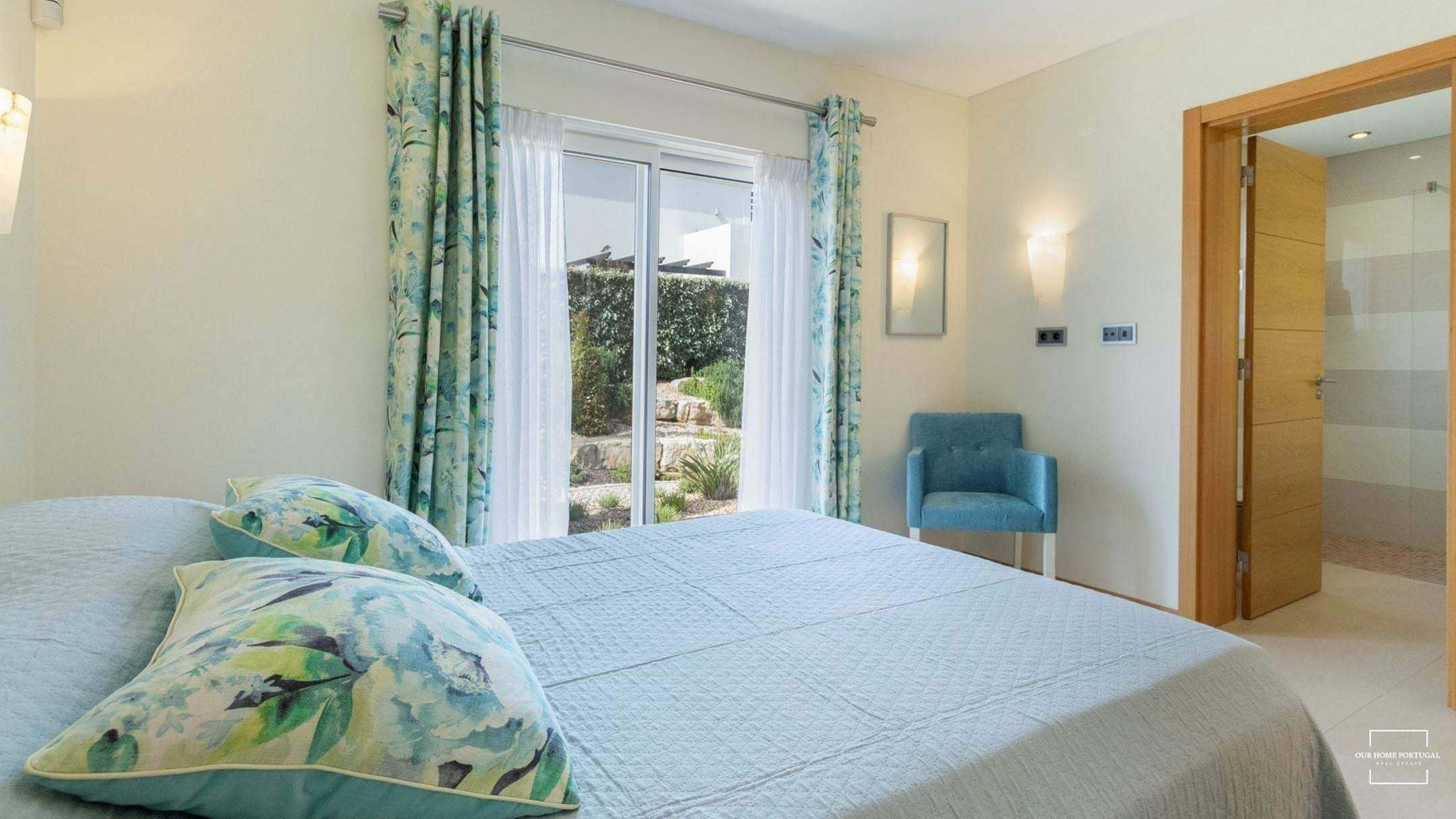 3 Bed, 2 Bath, HouseFor Sale, Lagoa, Faro, 8400-009