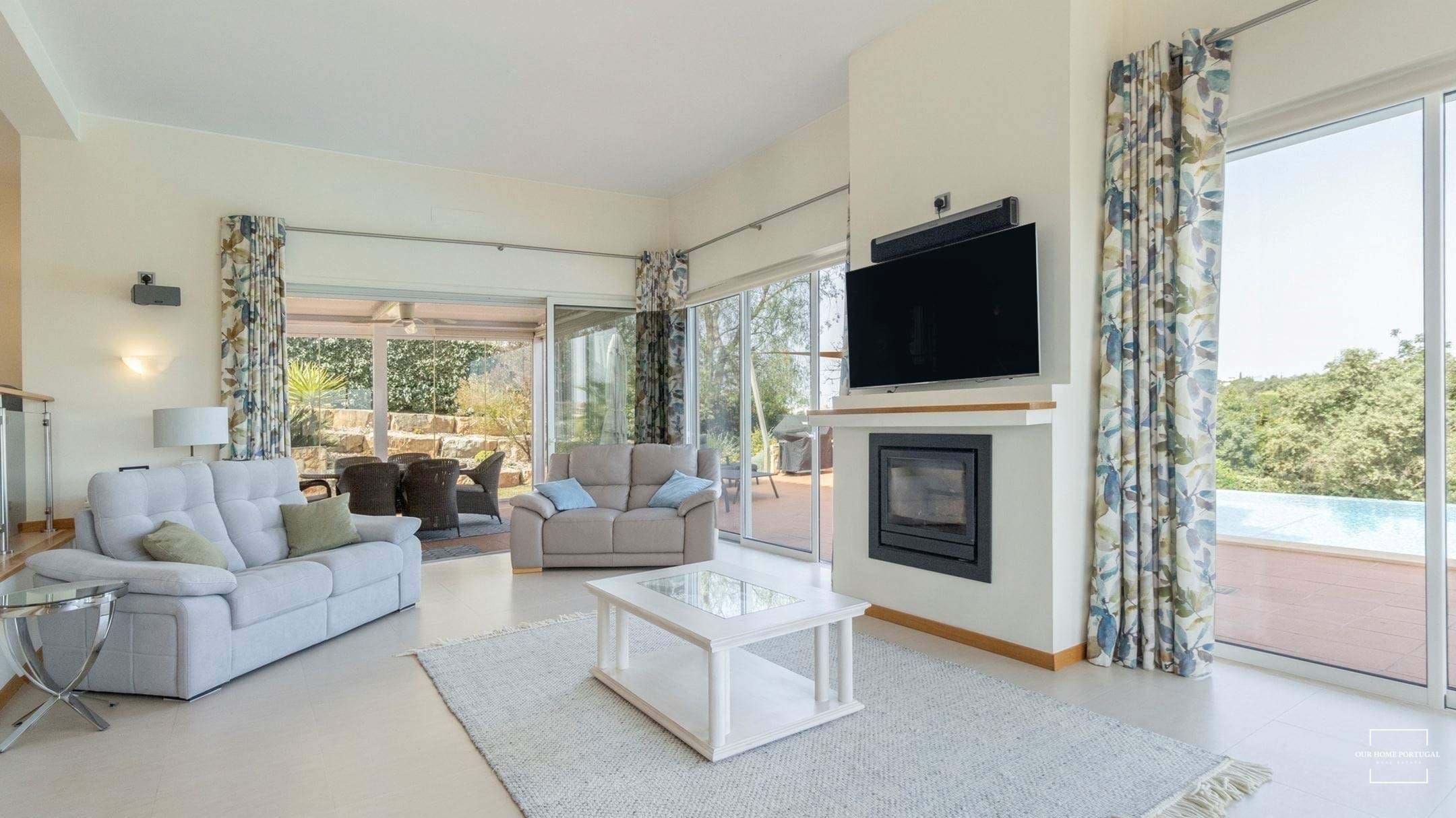 3 Bed, 2 Bath, HouseFor Sale, Lagoa, Faro, 8400-009