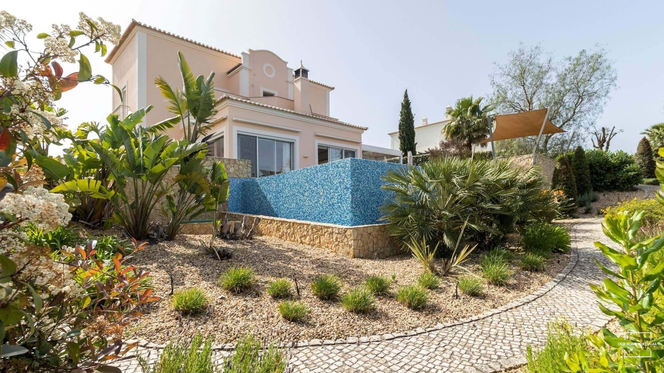 3 Bed, 2 Bath, HouseFor Sale, Lagoa, Faro, 8400-009