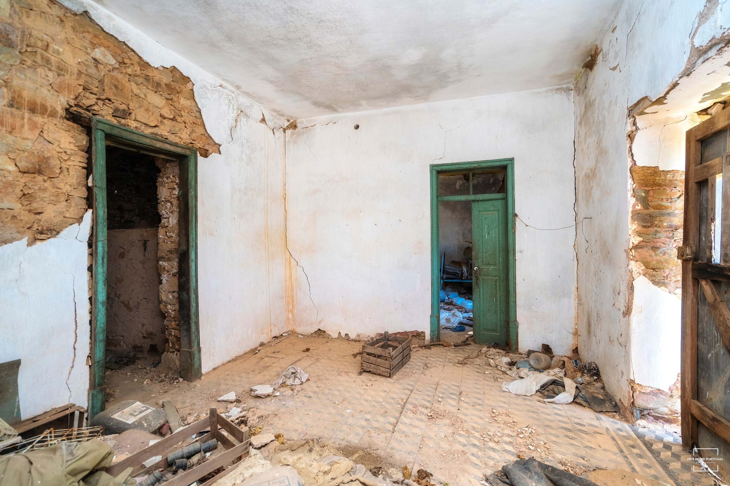 2 Bed, 1 Bath, HouseFor Sale, Loulé, Faro, 8100-183