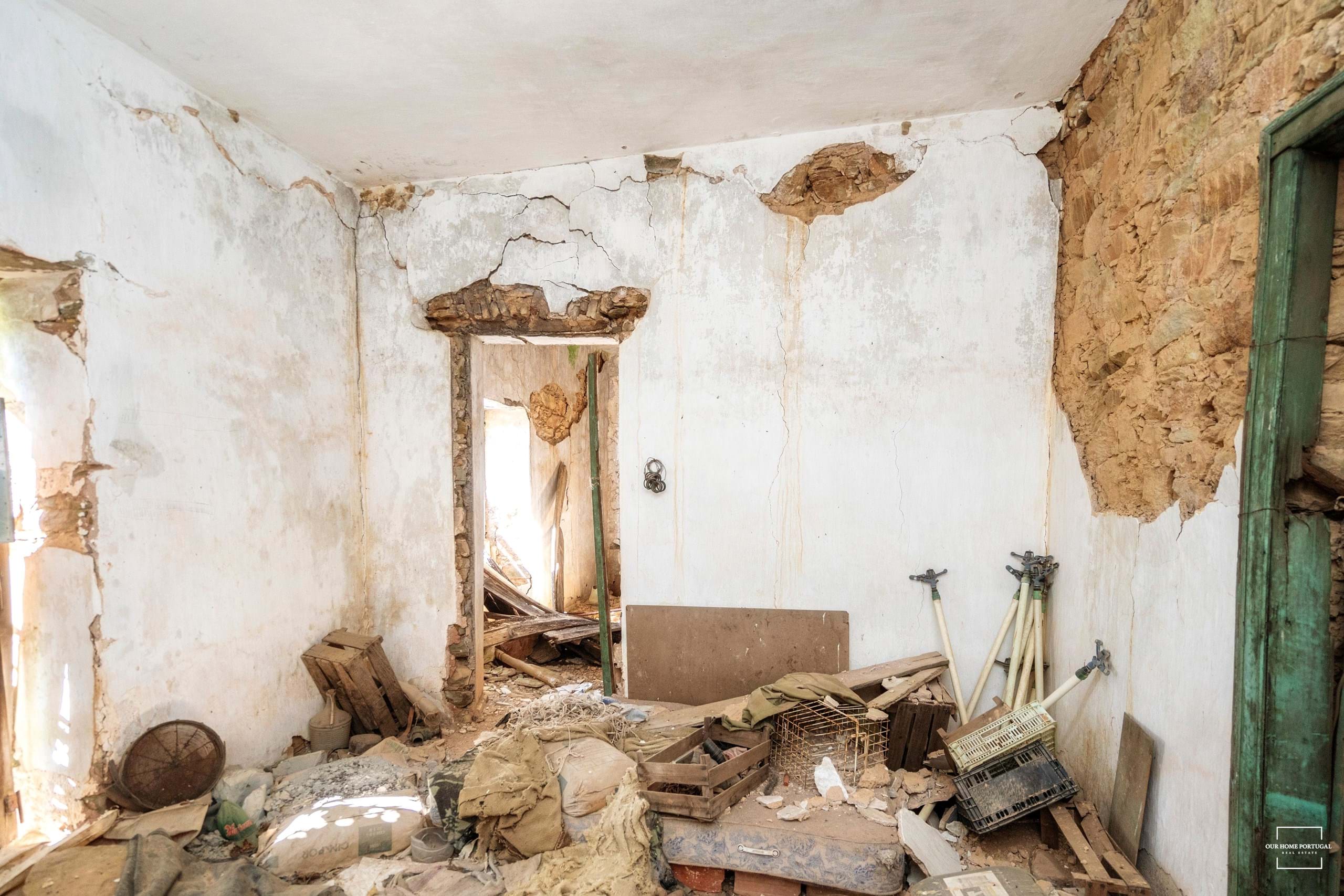 2 Bed, 1 Bath, HouseFor Sale, Loulé, Faro, 8100-183