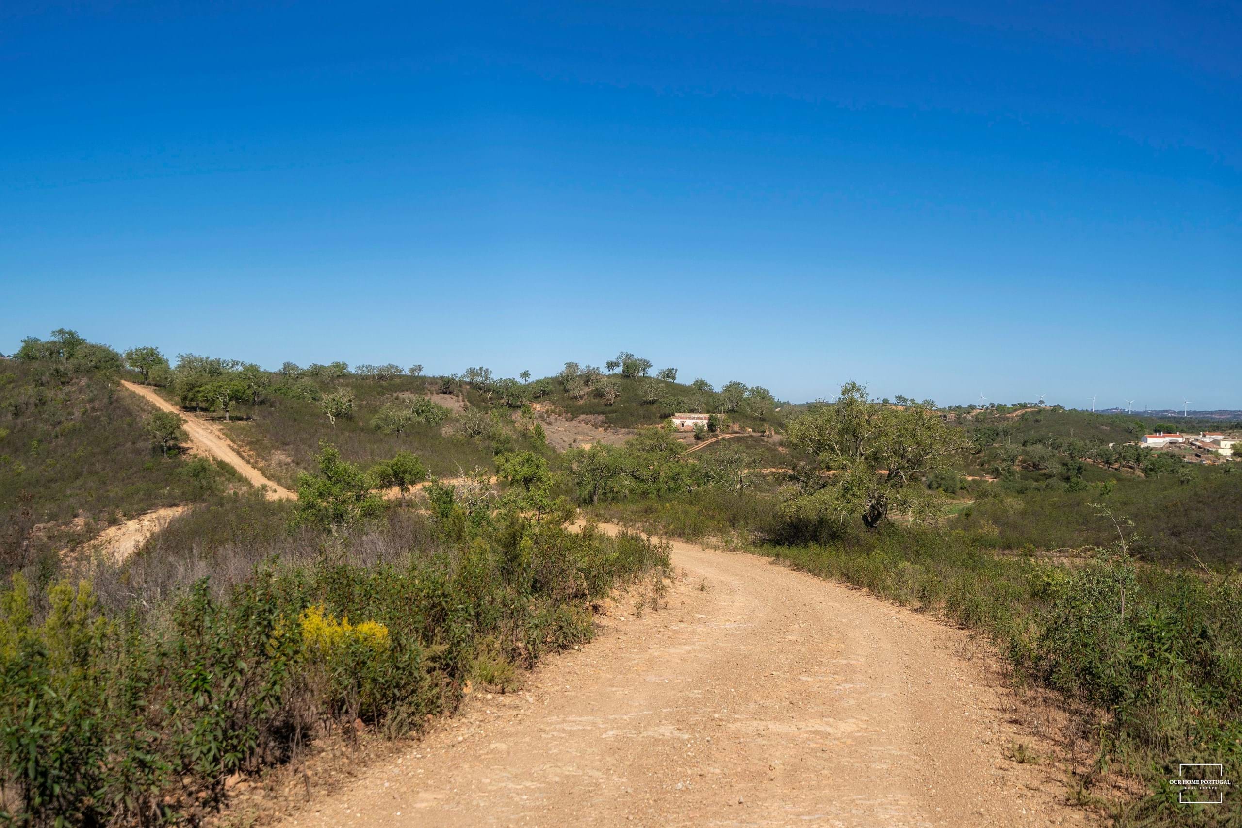 2 Bed, 1 Bath, HouseFor Sale, Loulé, Faro, 8100-183