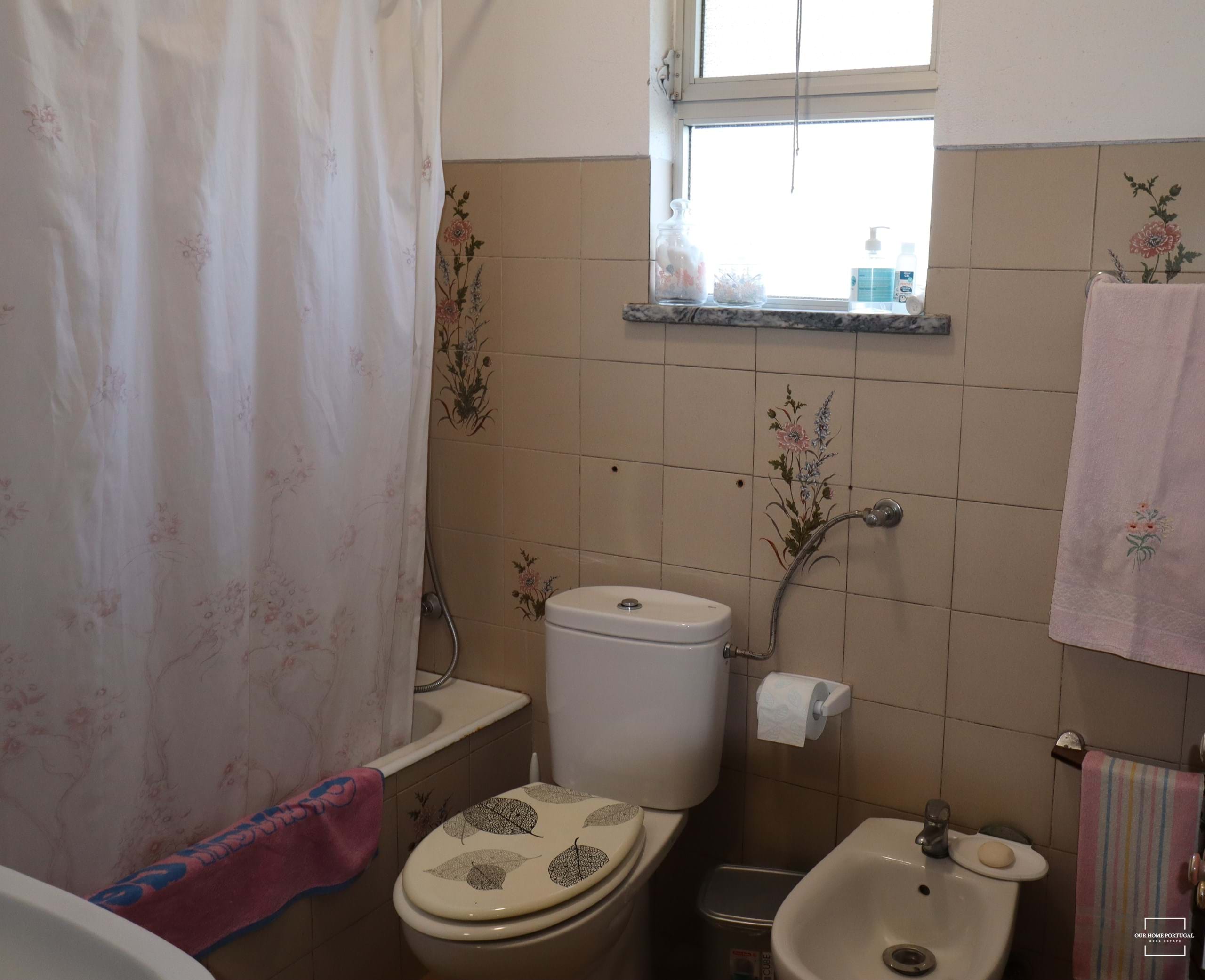 3 Bed, 2 Bath, HouseFor Sale, Loulé, Faro, 8100-287