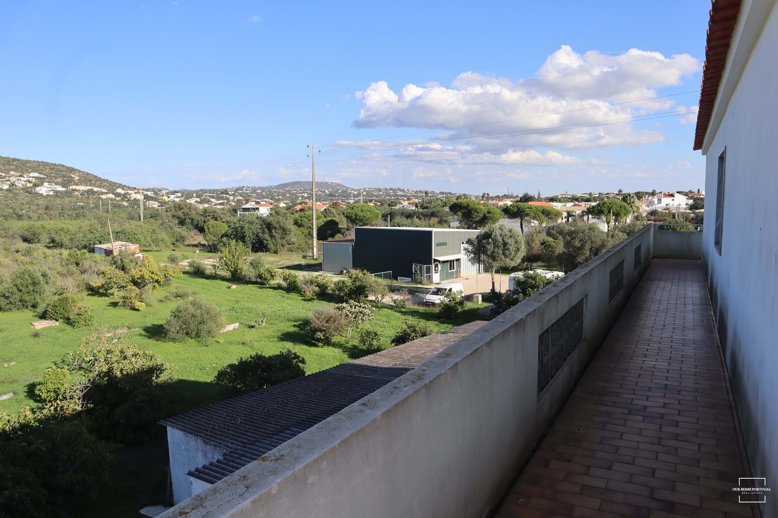 3 Bed, 2 Bath, HouseFor Sale, Loulé, Faro, 8100-287