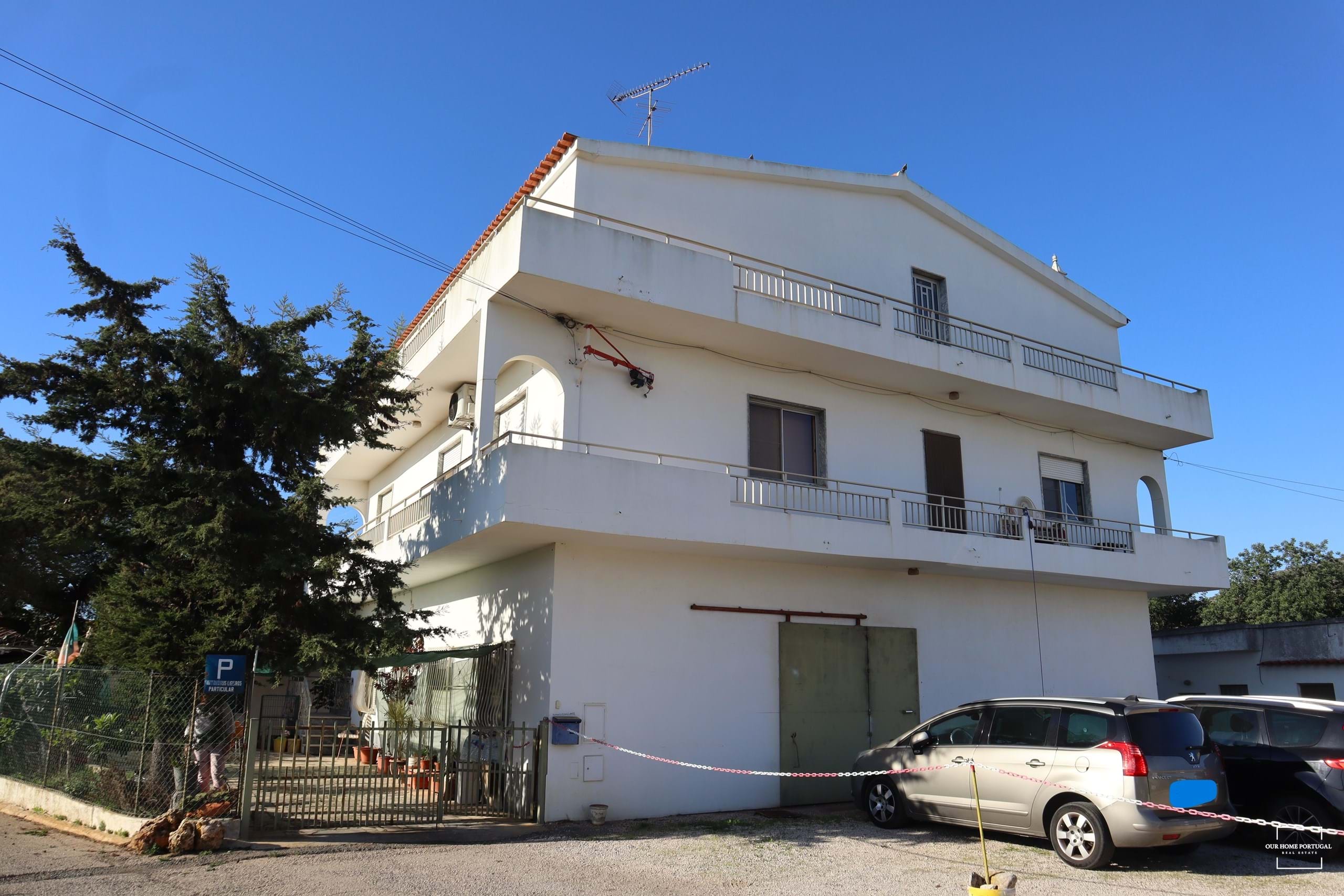 3 Bed, 2 Bath, HouseFor Sale, Loulé, Faro, 8100-287