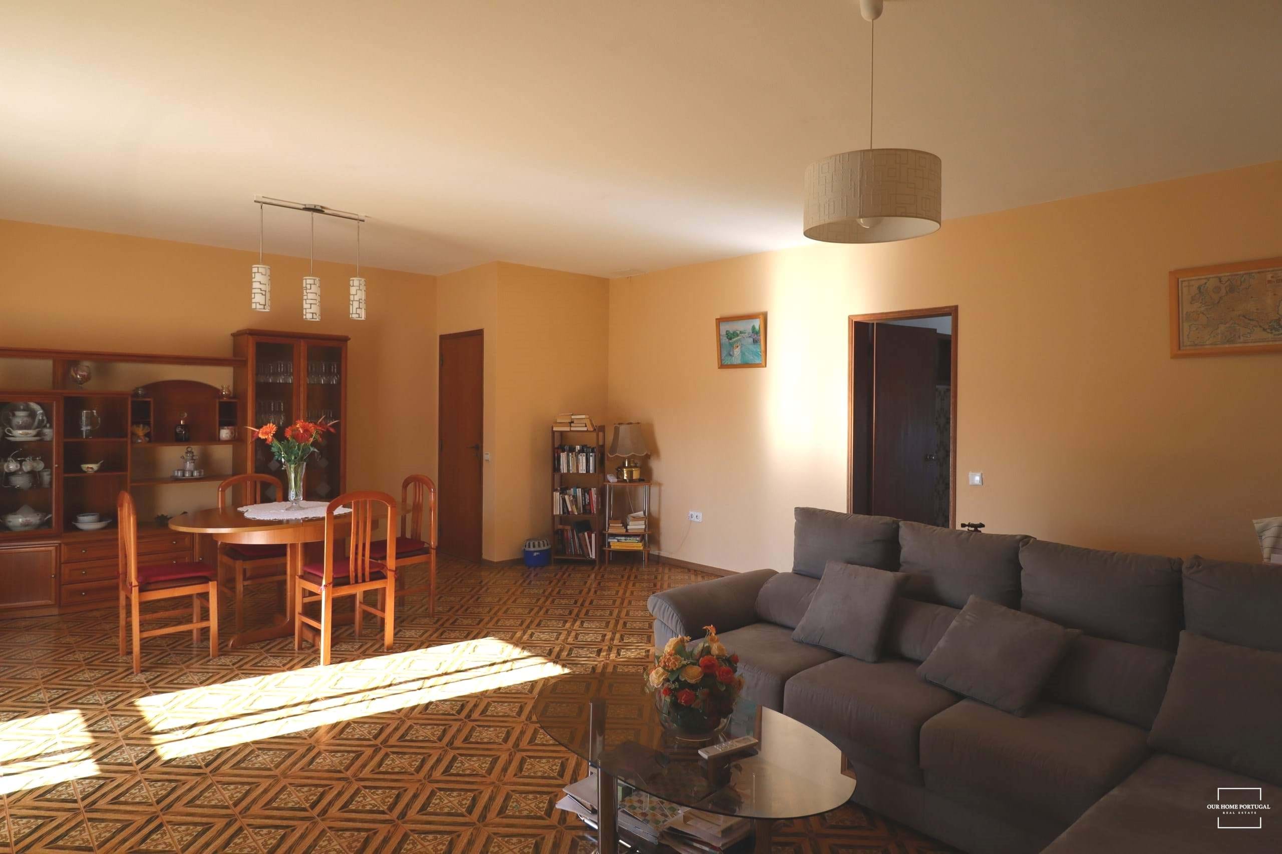 3 Bed, 2 Bath, HouseFor Sale, Loulé, Faro, 8100-287