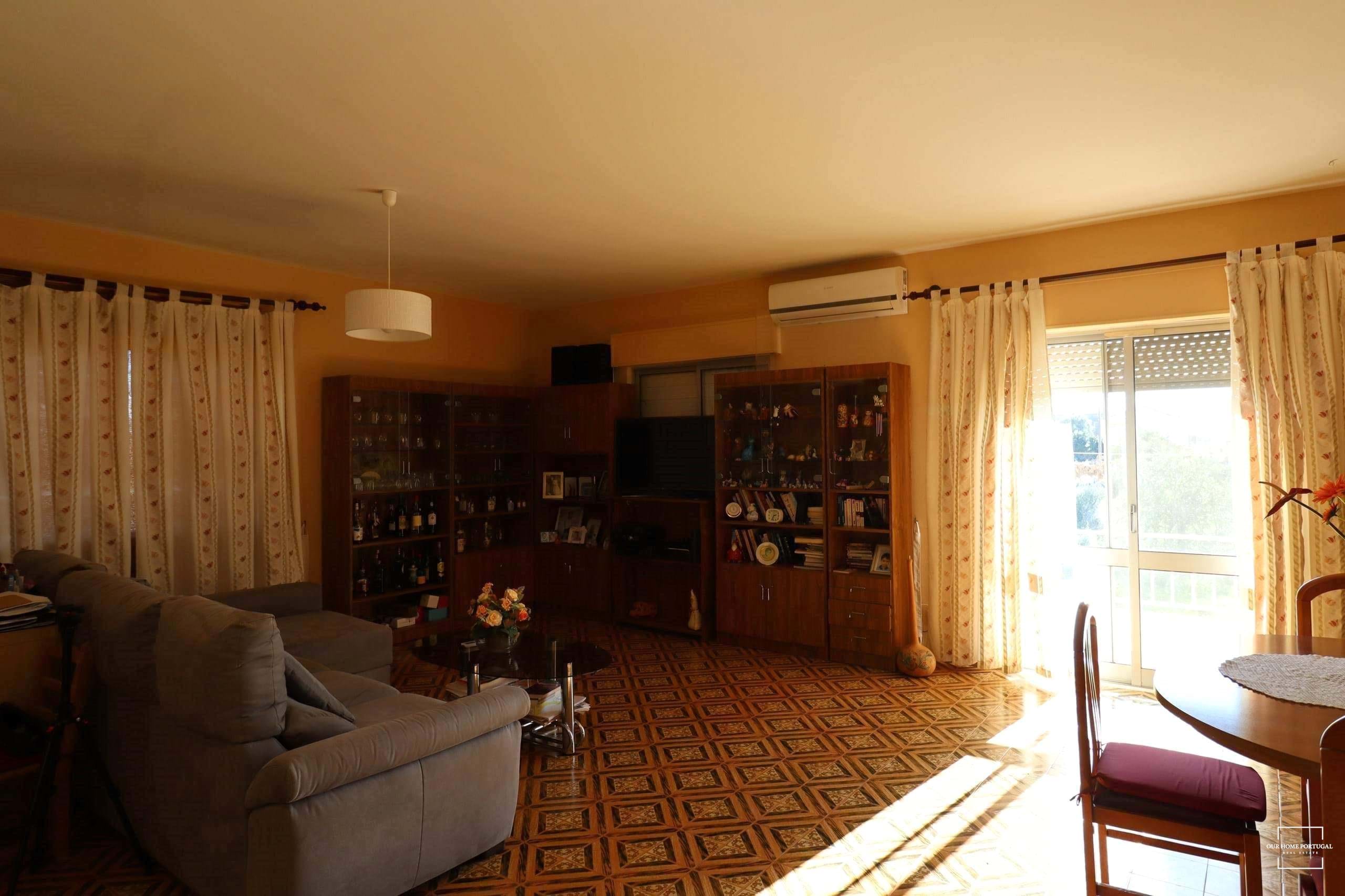 3 Bed, 2 Bath, HouseFor Sale, Loulé, Faro, 8100-287