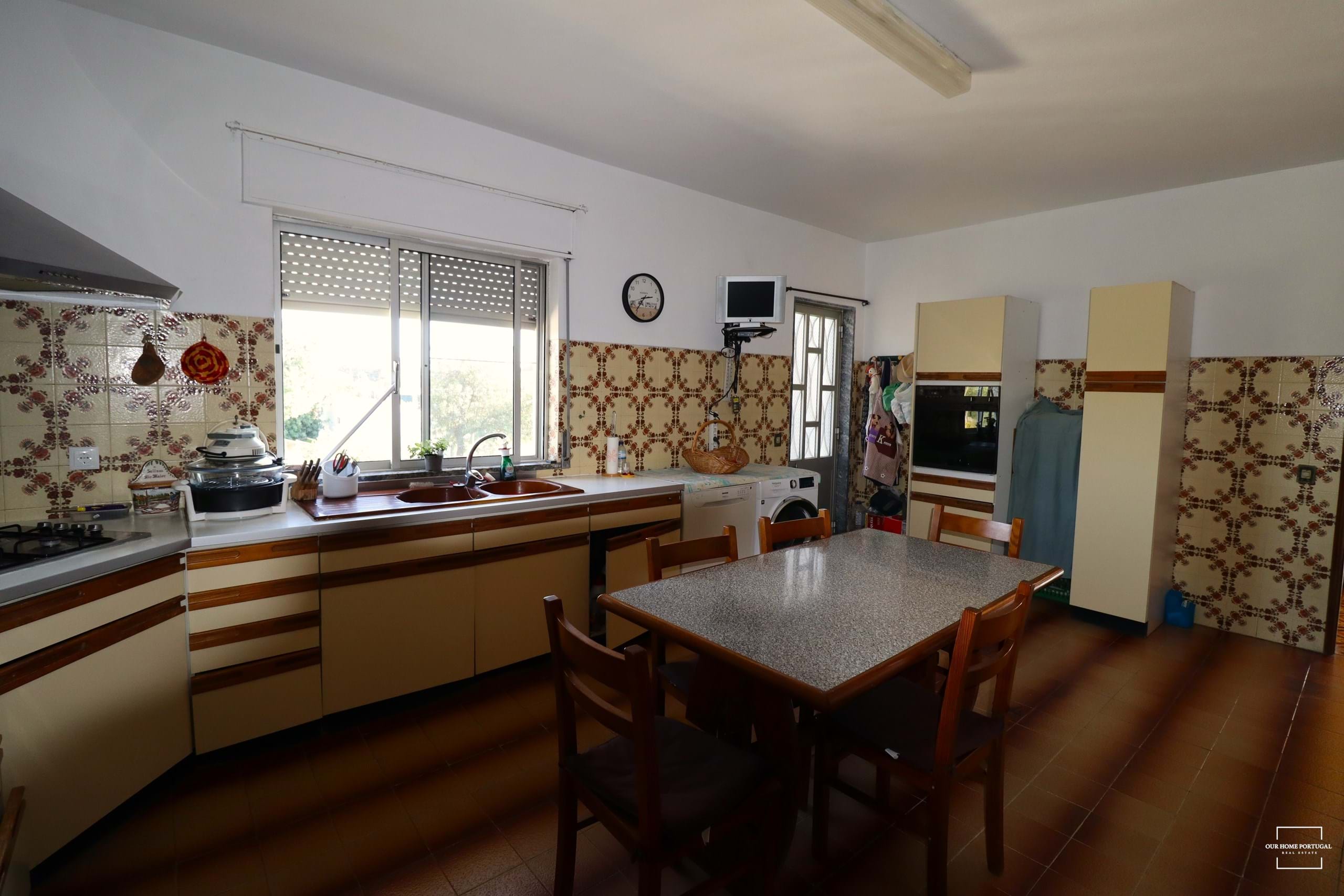 3 Bed, 2 Bath, HouseFor Sale, Loulé, Faro, 8100-287