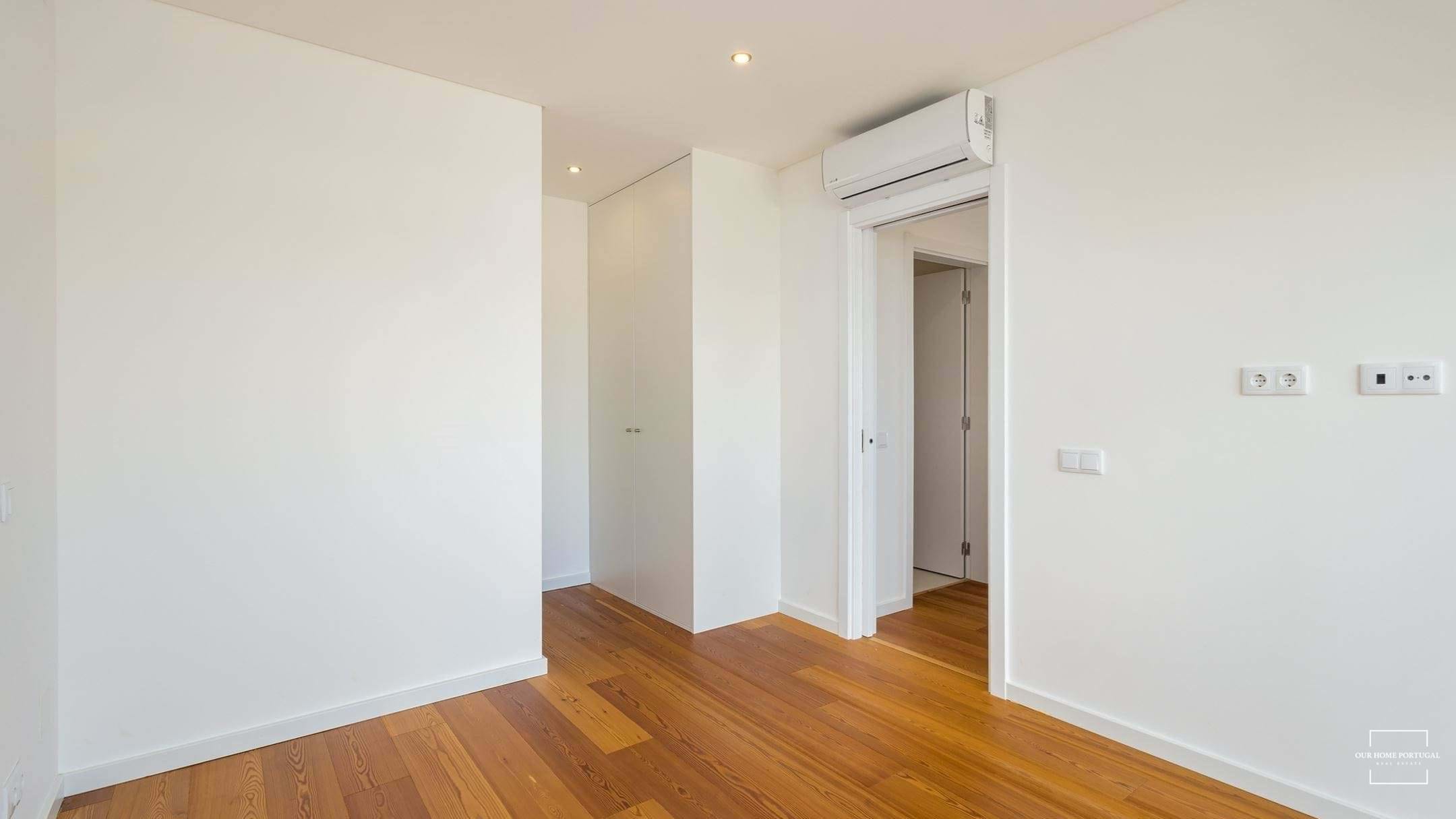 3 Bed, 2 Bath, HouseFor Sale, Lagoa, Faro, 8400-561