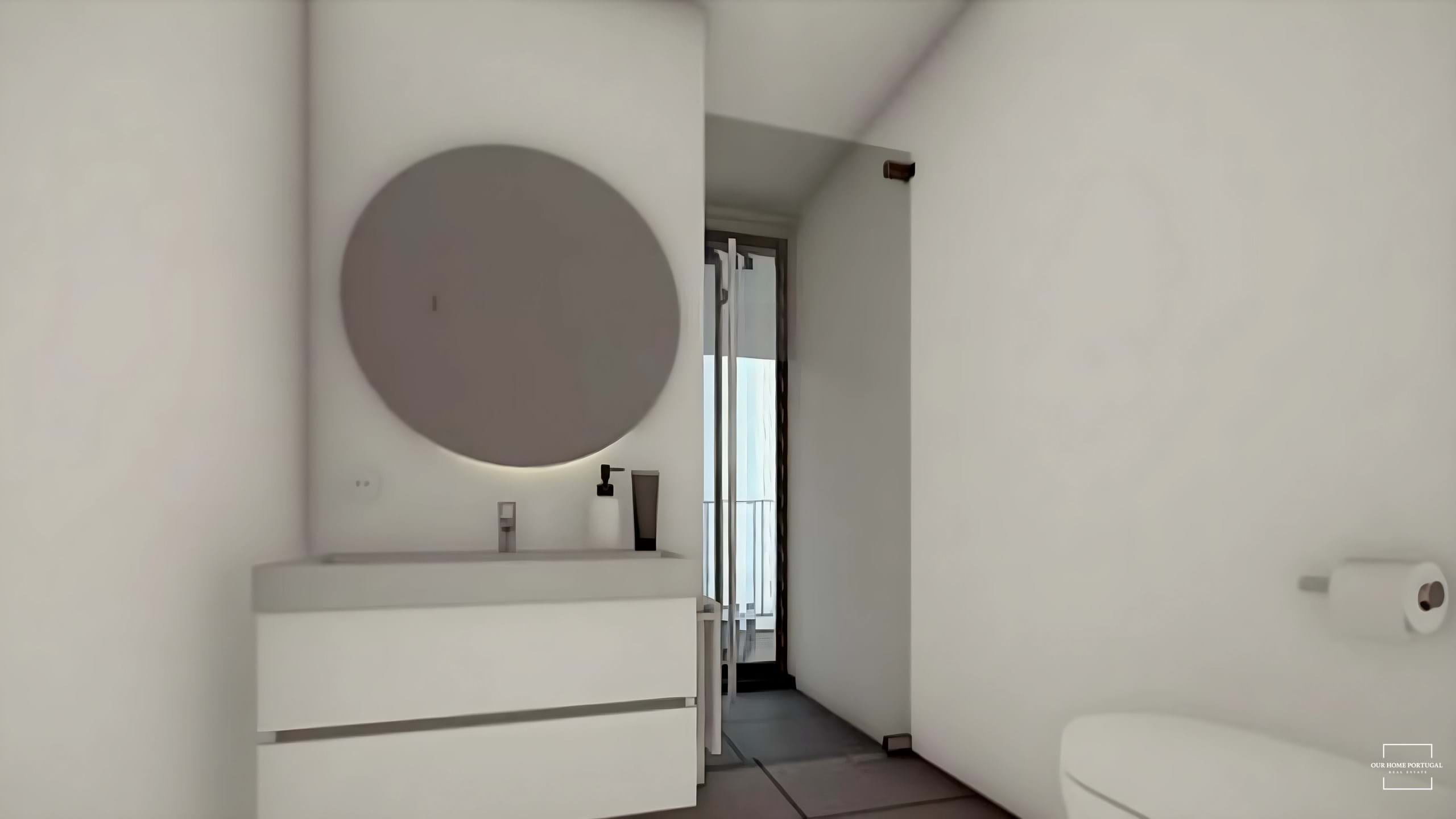 3 Bed, 2 Bath, ApartmentFor Sale, Faro, Faro, 8005-226