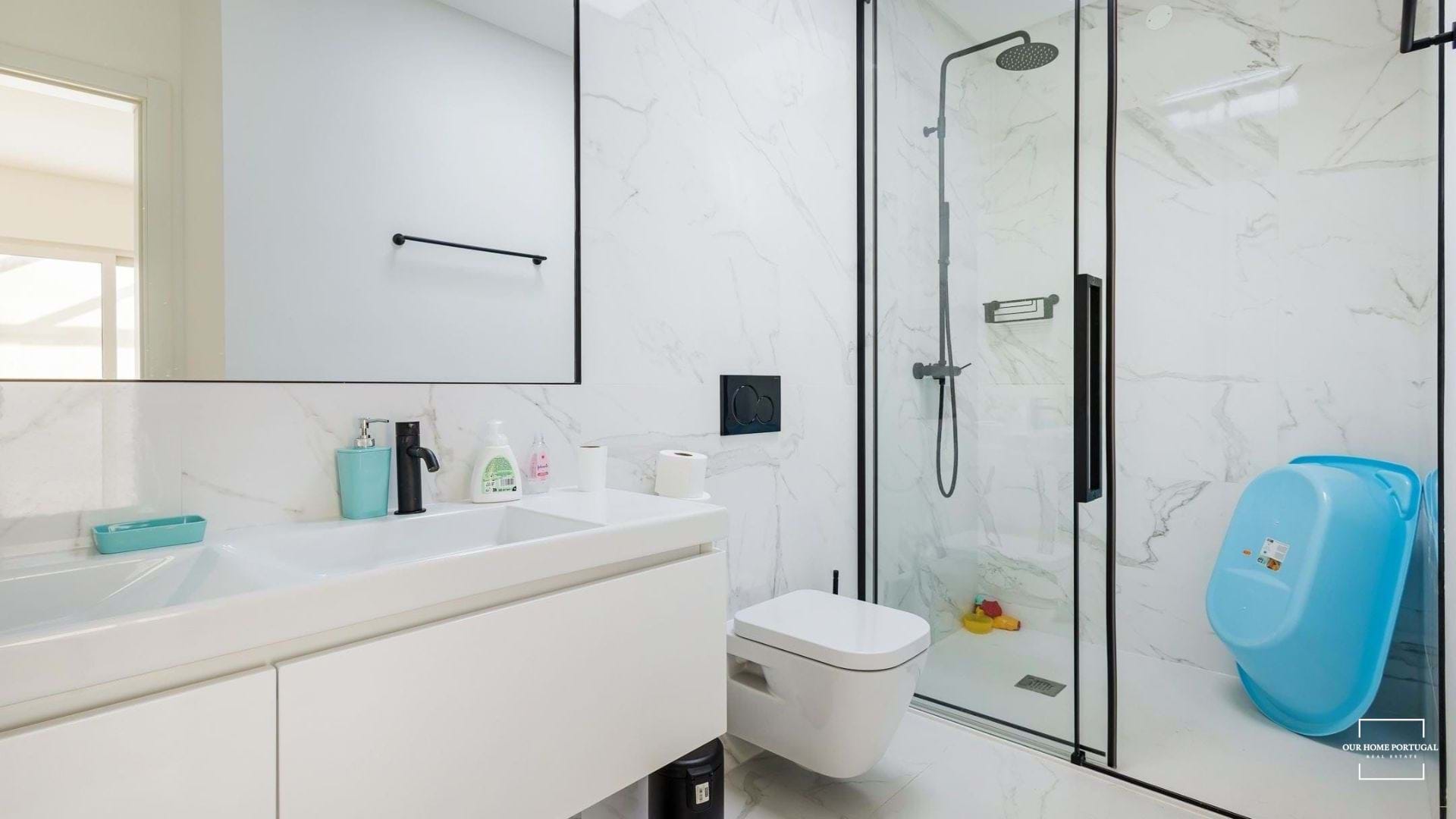 3 Bed, 2 Bath, HouseFor Sale, Lagoa, Faro, 8400-561