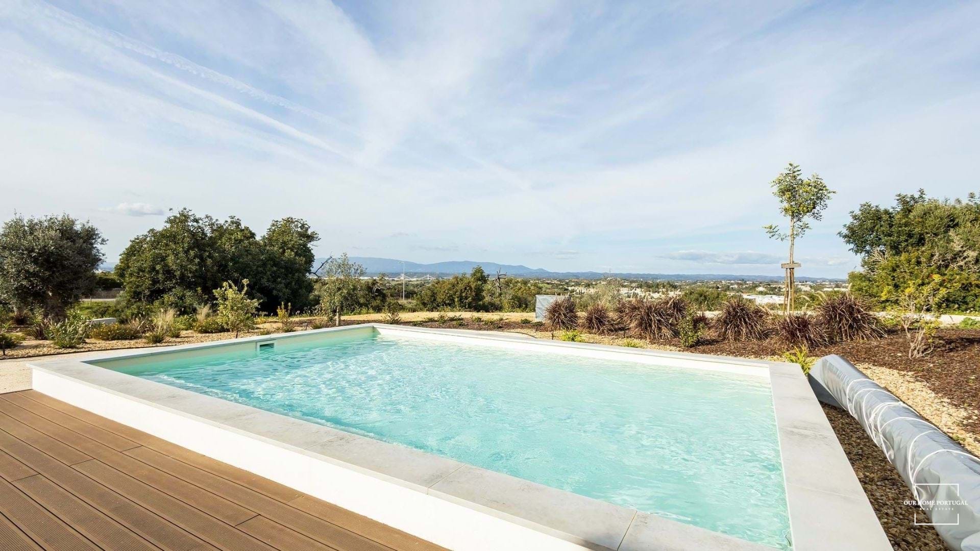 3 Bed, 2 Bath, HouseFor Sale, Lagoa, Faro, 8400-561