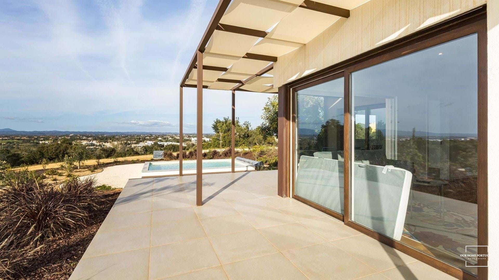 3 Bed, 2 Bath, HouseFor Sale, Lagoa, Faro, 8400-561