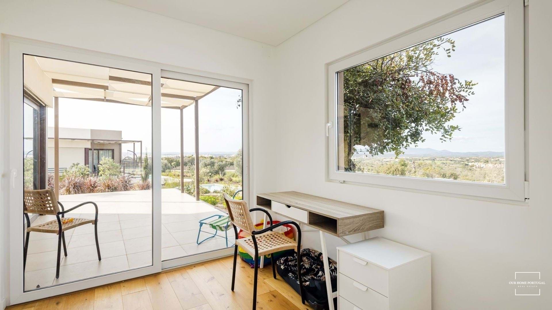 3 Bed, 2 Bath, HouseFor Sale, Lagoa, Faro, 8400-561