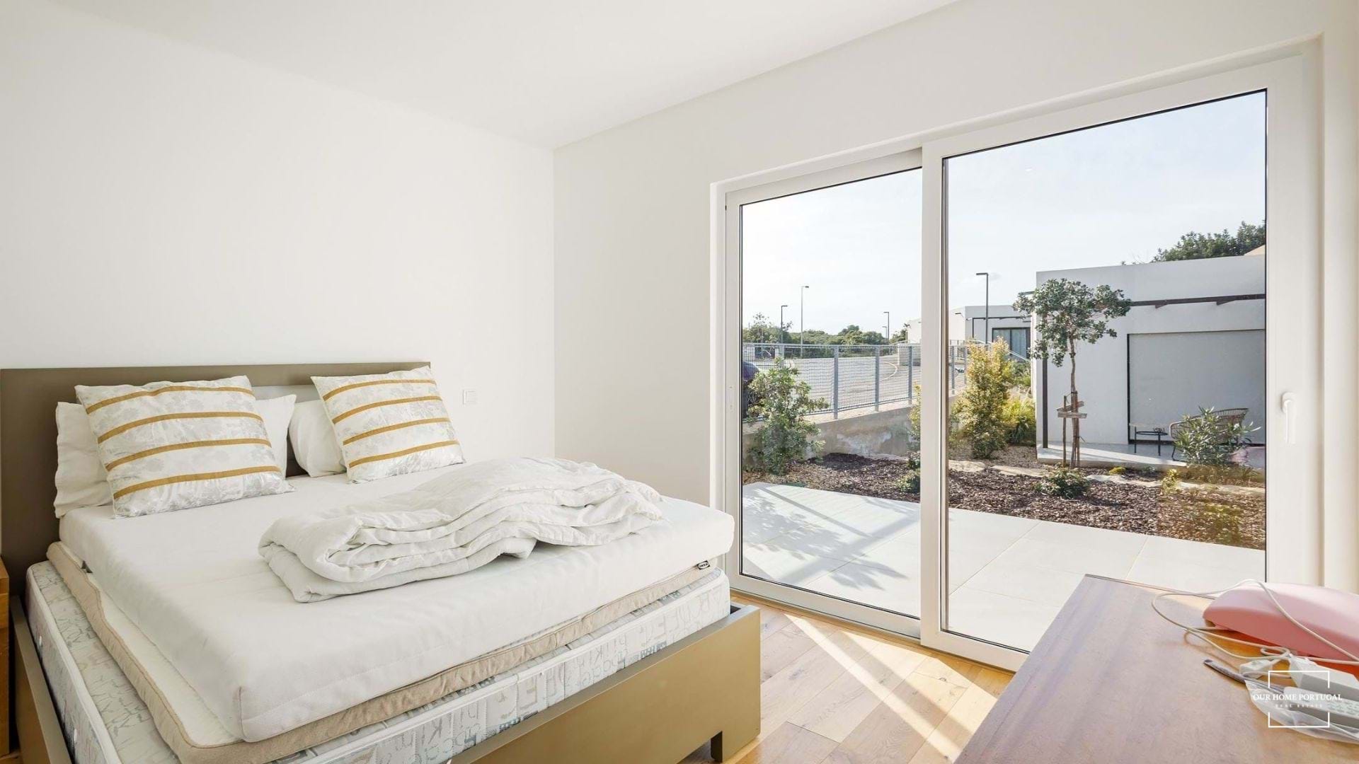 3 Bed, 2 Bath, HouseFor Sale, Lagoa, Faro, 8400-561