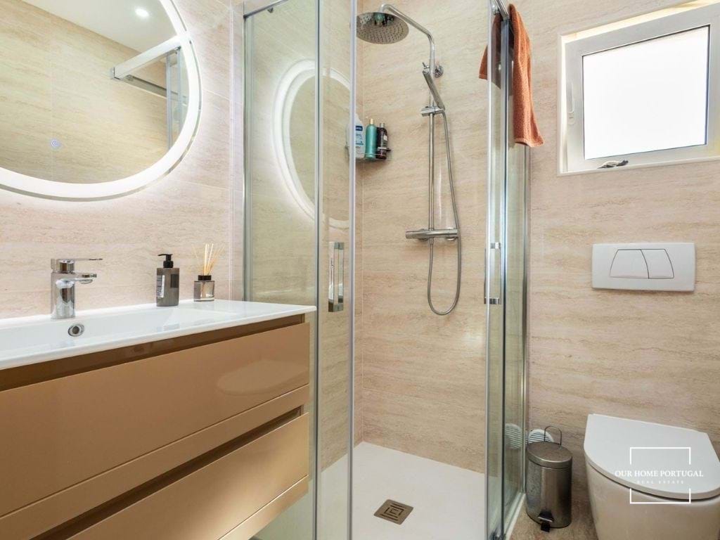 3 Bed, 2 Bath, ApartmentFor Sale, Lagoa, Faro, 8400-143