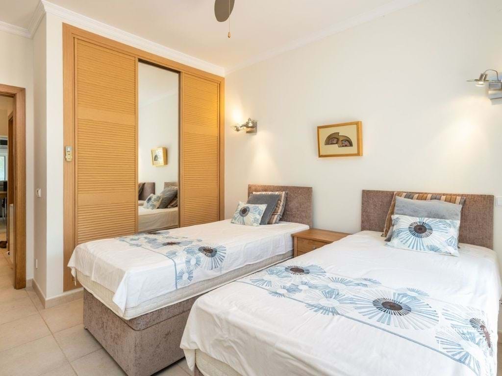 2 Bed, 2 Bath, ApartmentFor Sale, Lagoa, Faro, 8400-143