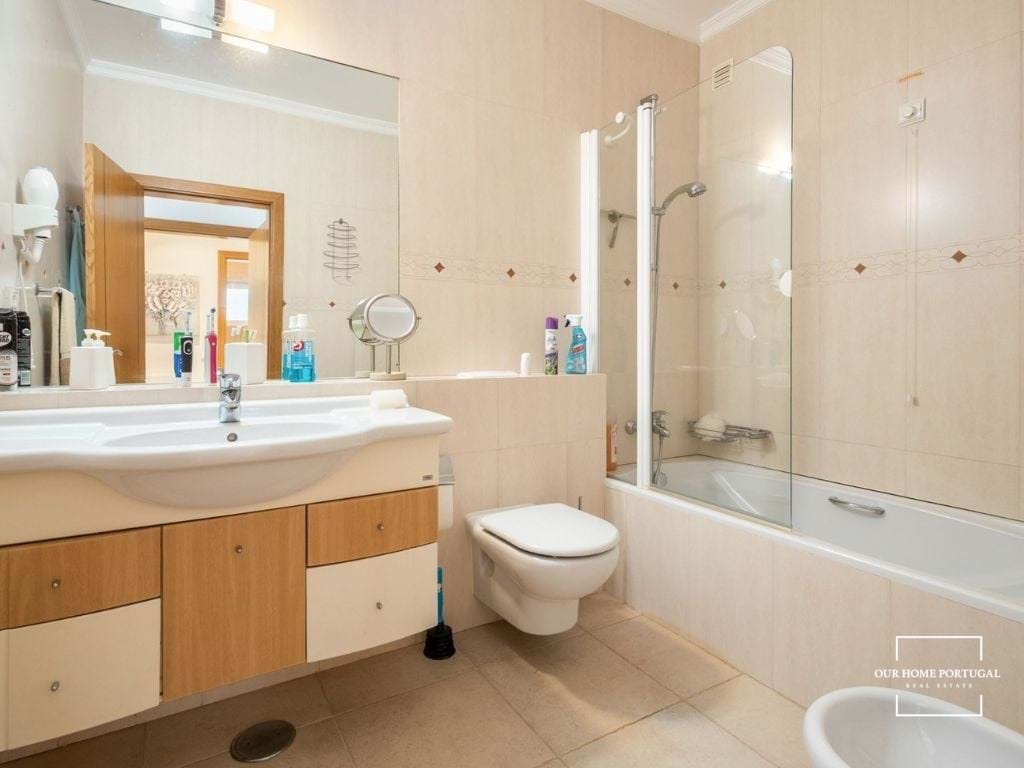 2 Bed, 2 Bath, ApartmentFor Sale, Lagoa, Faro, 8400-143