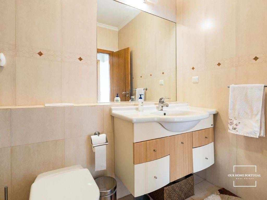 2 Bed, 2 Bath, ApartmentFor Sale, Lagoa, Faro, 8400-143