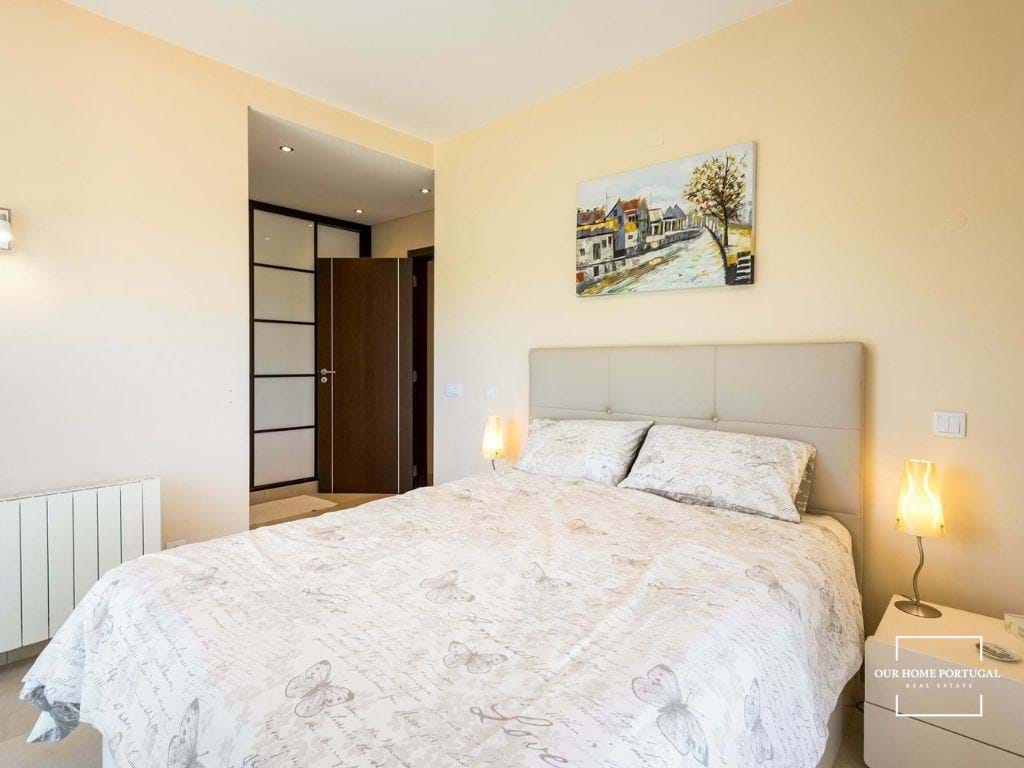 3 Bed, 2 Bath, HouseFor Sale, Lagoa, Faro, 8401-908