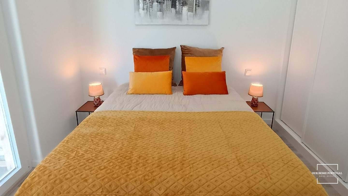 3 Bed, 2 Bath, ApartmentFor Sale, Lisboa, Lisboa, 1500-386