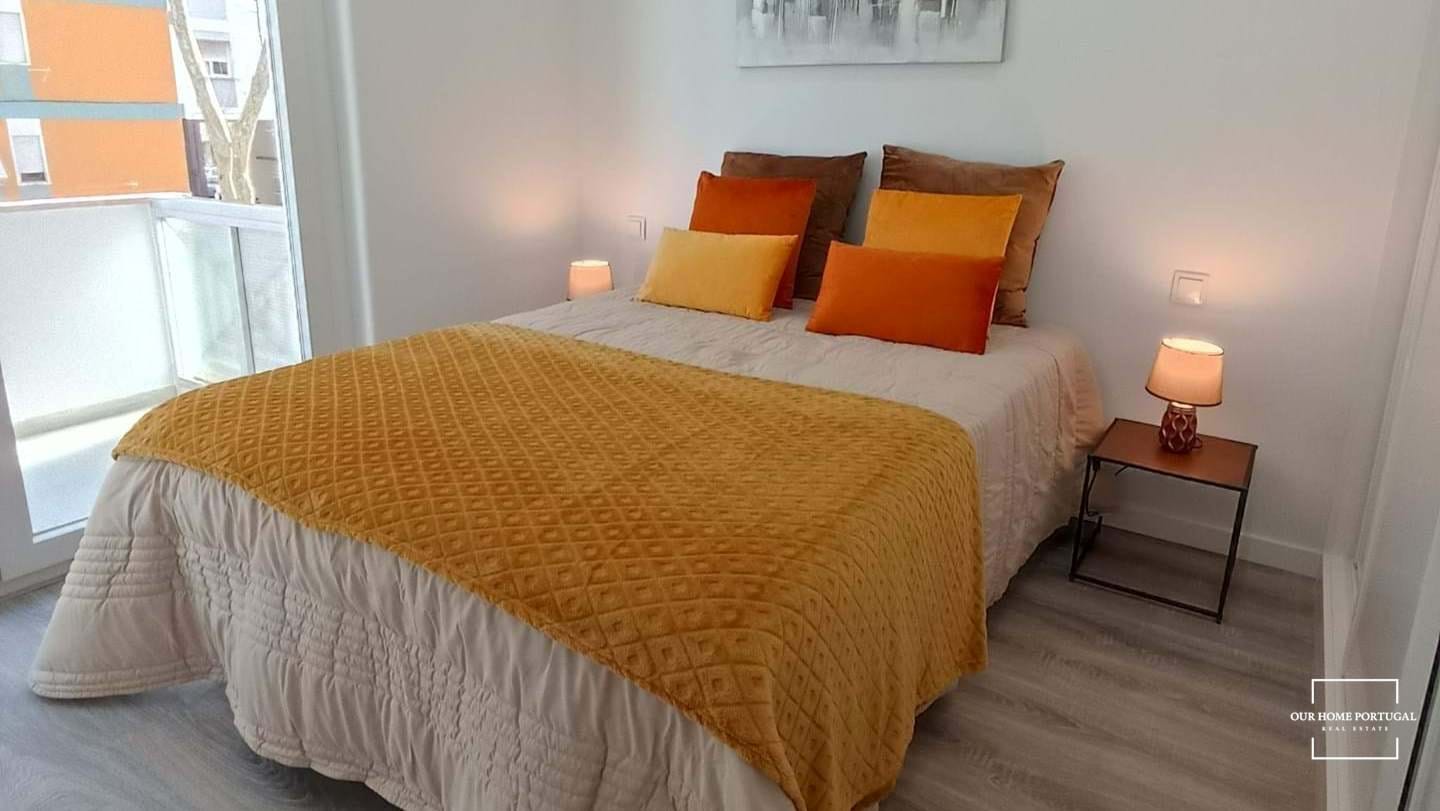 3 Bed, 2 Bath, ApartmentFor Sale, Lisboa, Lisboa, 1500-386