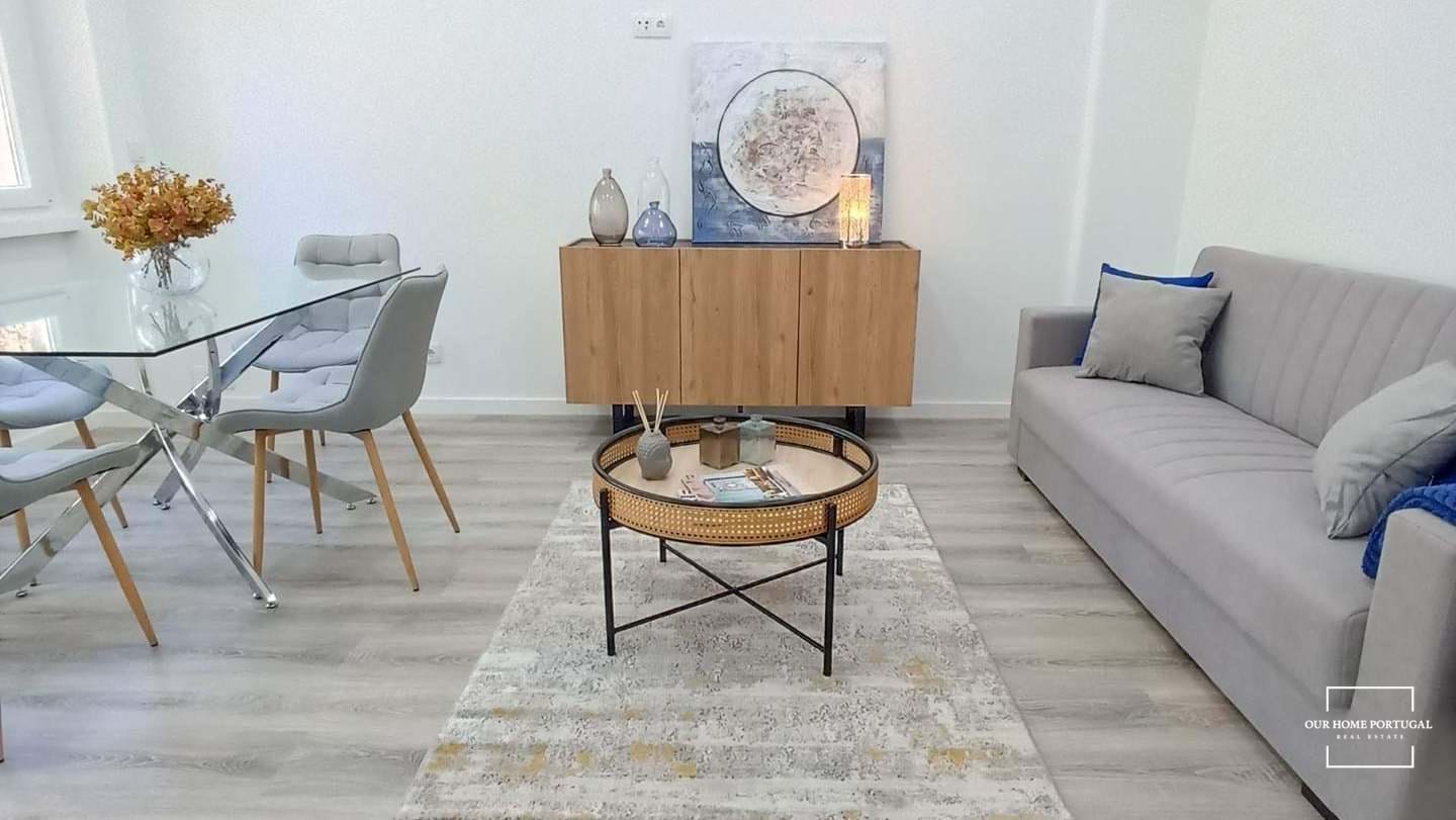 3 Bed, 2 Bath, ApartmentFor Sale, Lisboa, Lisboa, 1500-386