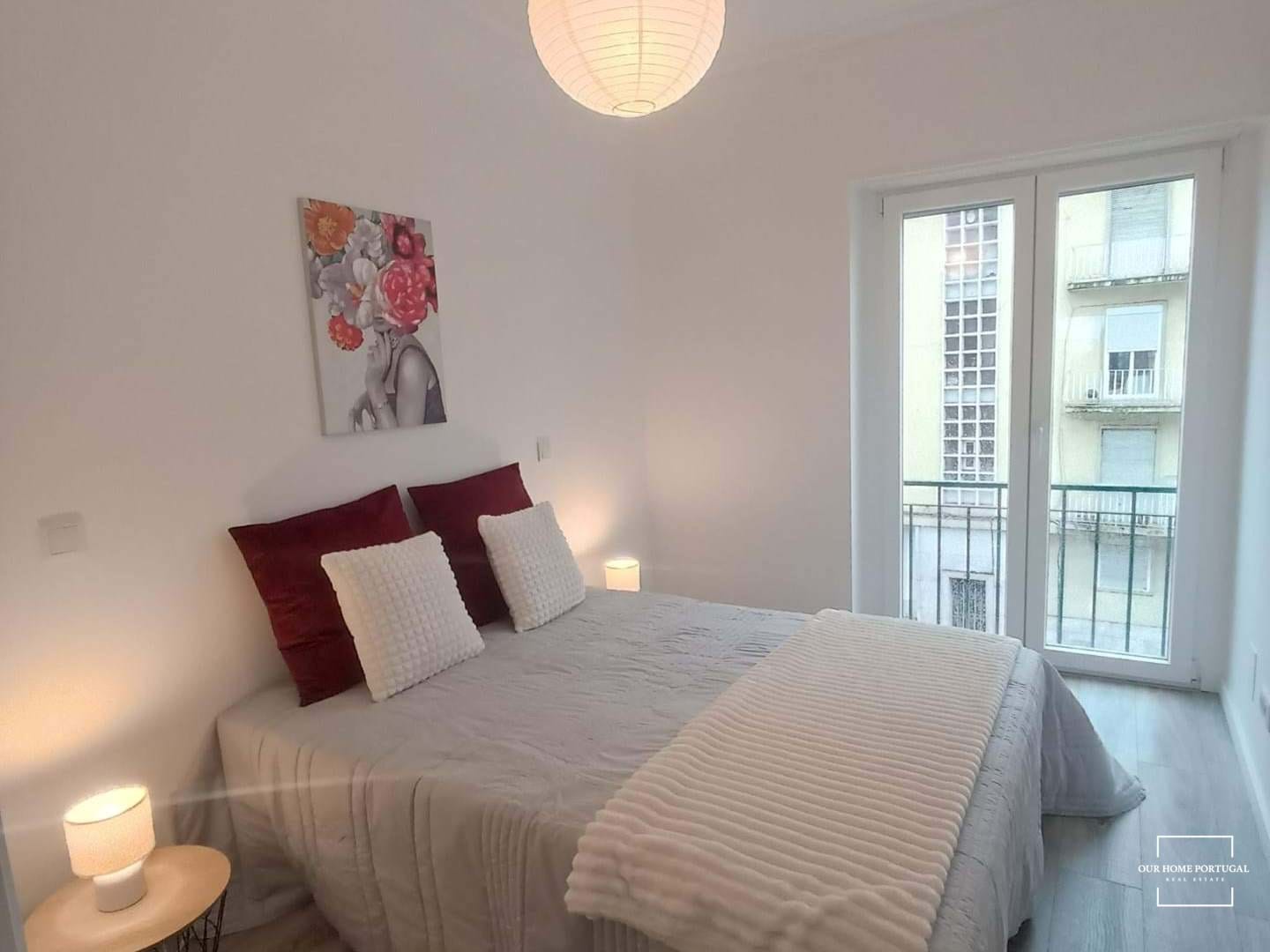 3 Bed, 2 Bath, ApartmentFor Sale, Lisboa, Lisboa, 1170-019