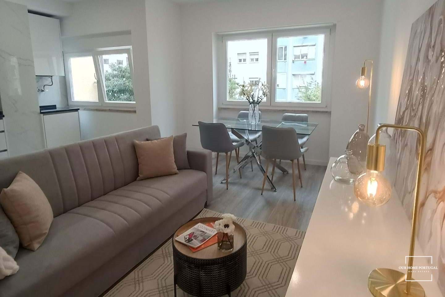 3 Bed, 2 Bath, ApartmentFor Sale, Lisboa, Lisboa