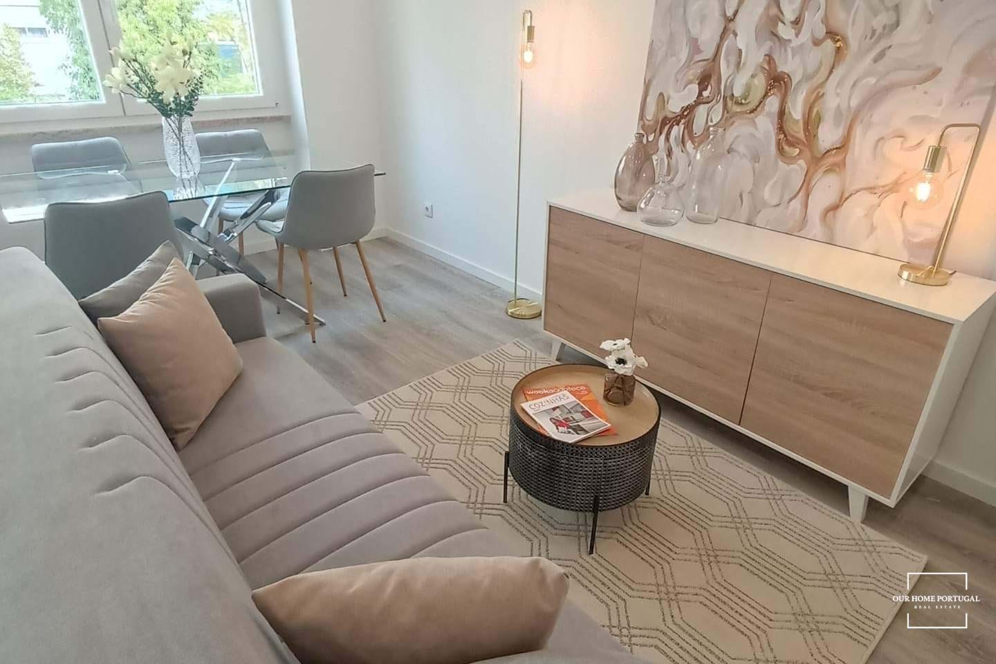 3 Bed, 2 Bath, ApartmentFor Sale, Lisboa, Lisboa