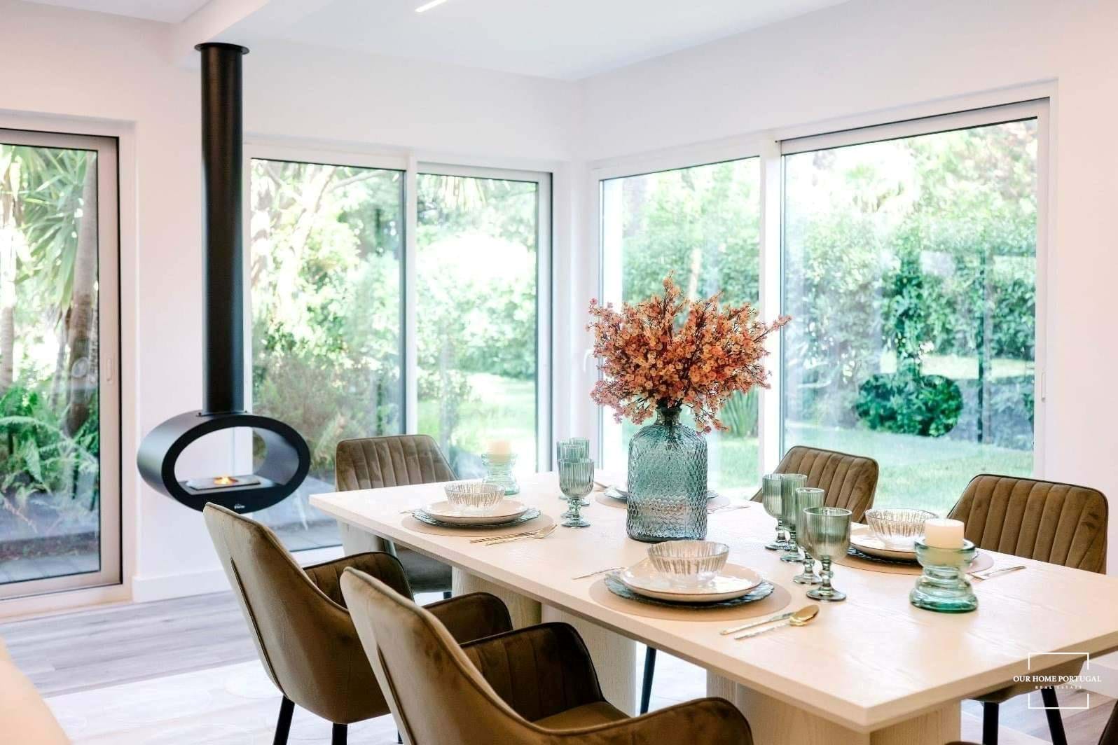 4 Bed, 4 Bath, HouseFor Sale, Almada, Setubal