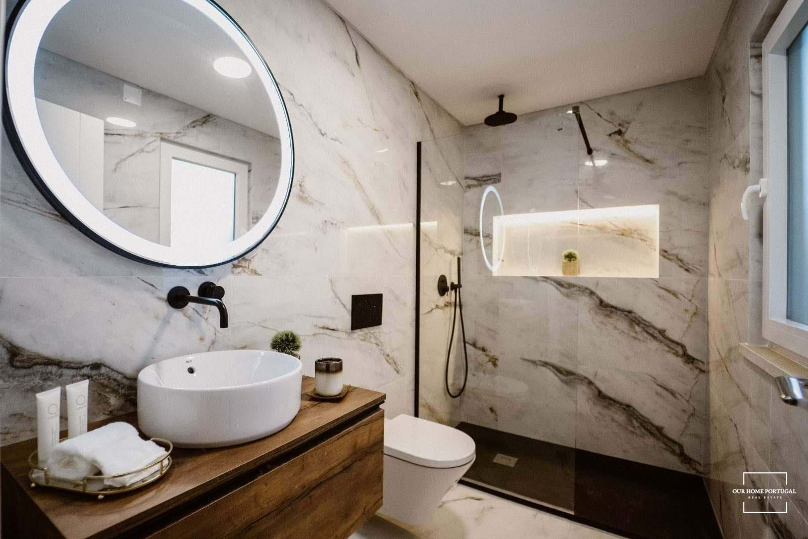 4 Bed, 4 Bath, HouseFor Sale, Almada, Setubal