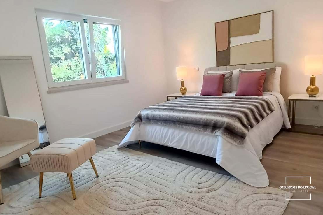 4 Bed, 4 Bath, HouseFor Sale, Almada, Setubal